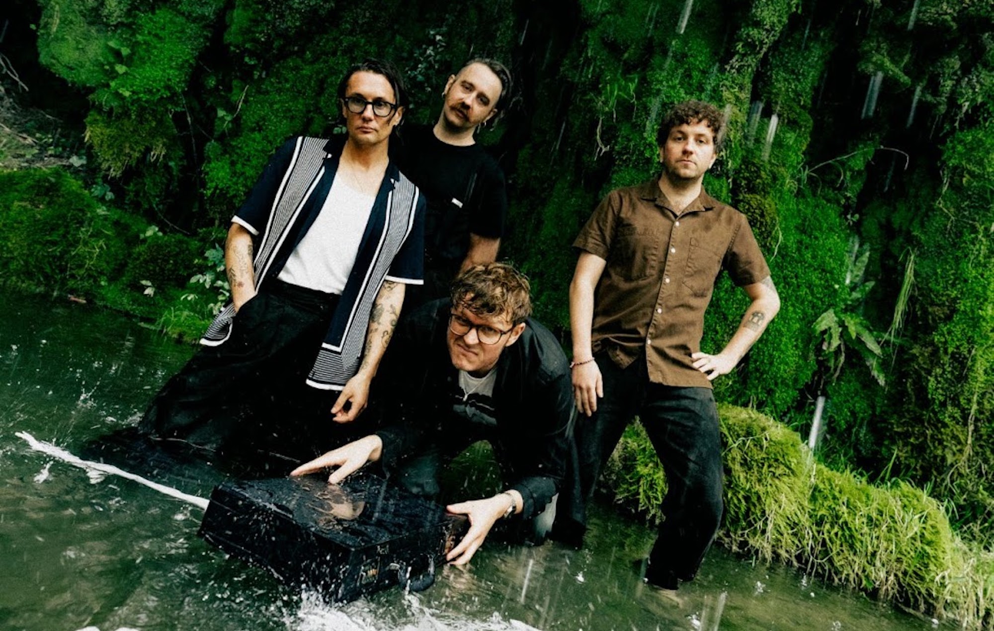 Vea cómo Yard Act lleva "We Make Hits" a la televisión estadounidense en "Fallon