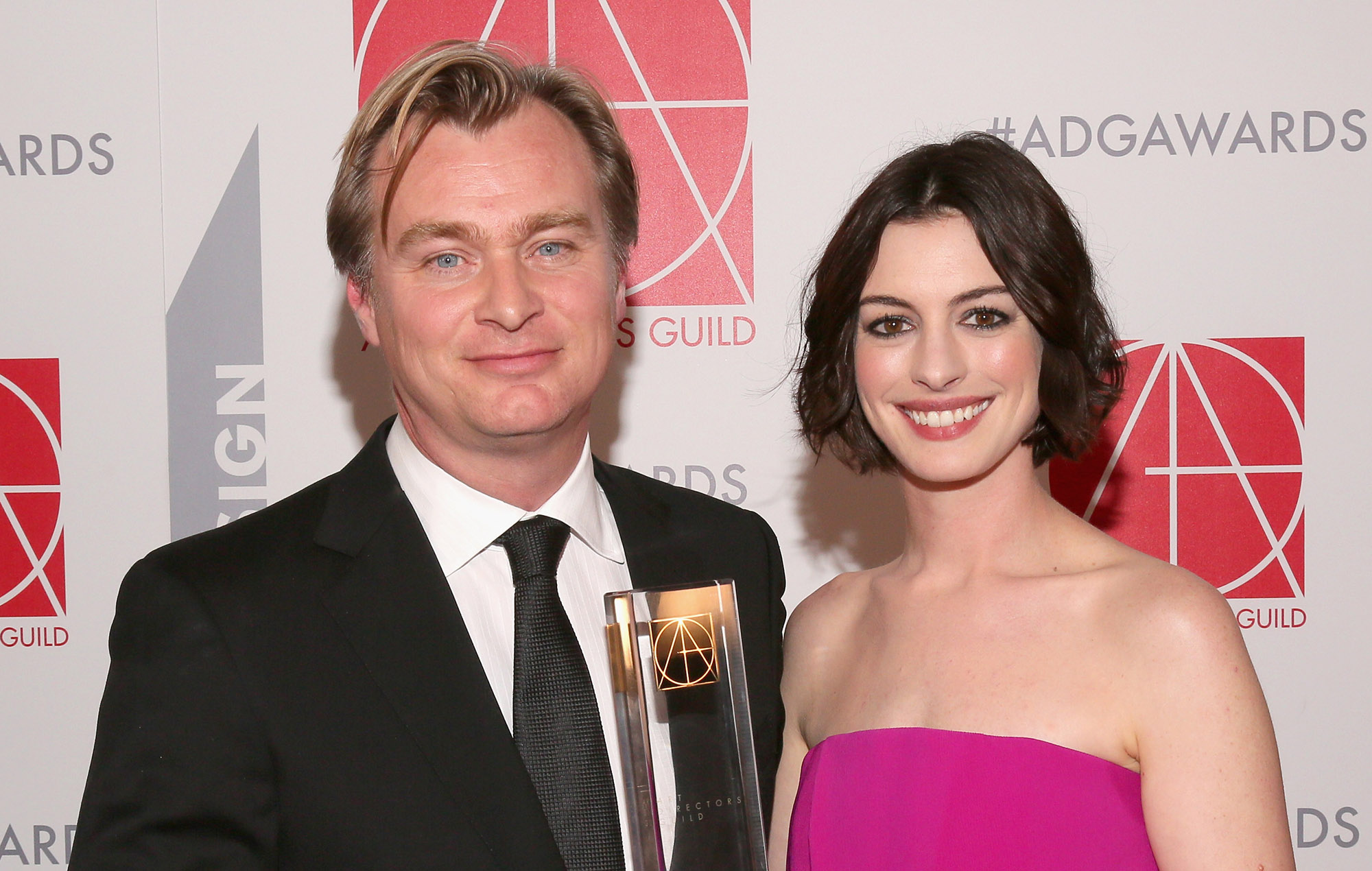 Anne Hathaway recuerda al "ángel" Christopher Nolan apoyándola en medio de la "humillación" online
