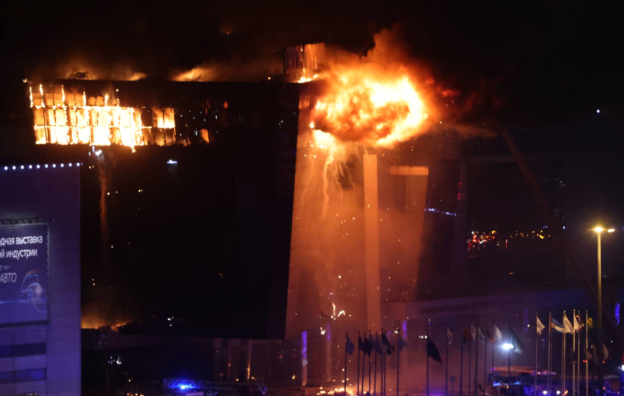 Aumentan a 133 los muertos en el atentado terrorista contra un local de música en Rusia