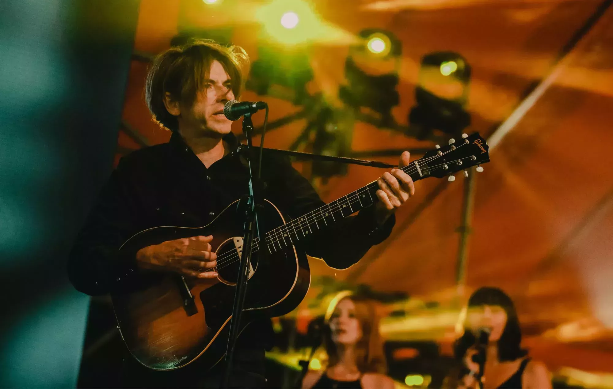 Bernard Butler anuncia