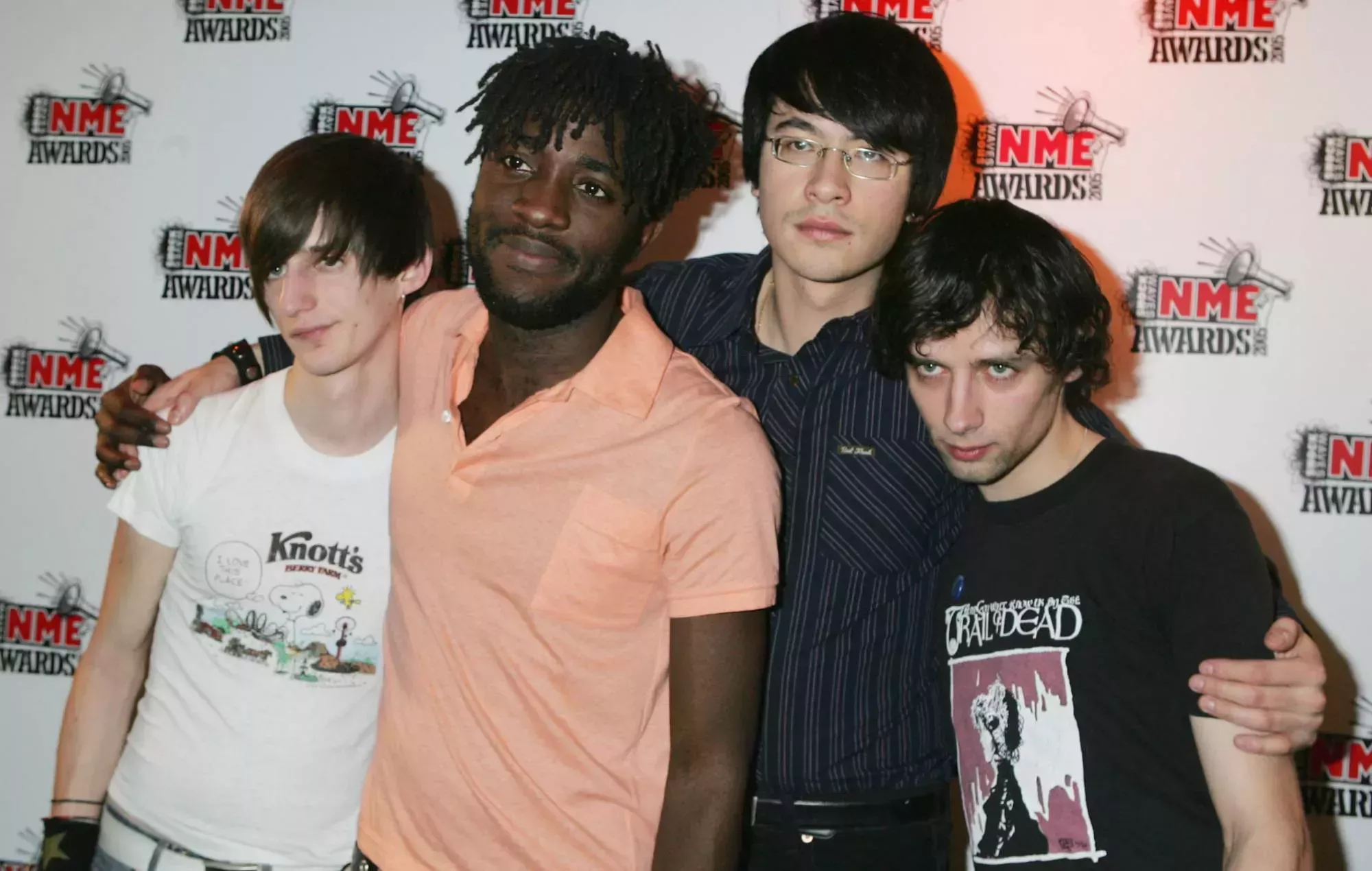 Bloc Party publica por fin en streaming su clásico single 'Two More Years' y sus caras b