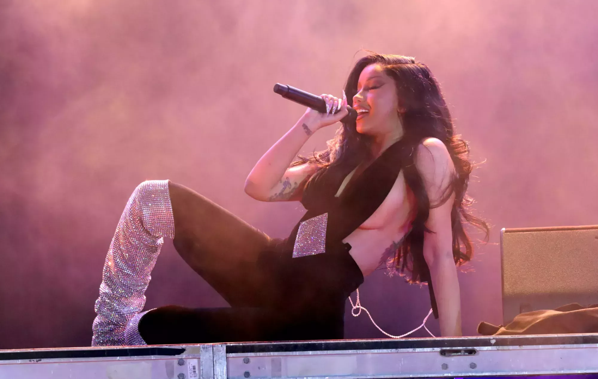 Cardi B dice que lanzará su segundo álbum este año - y tiene 