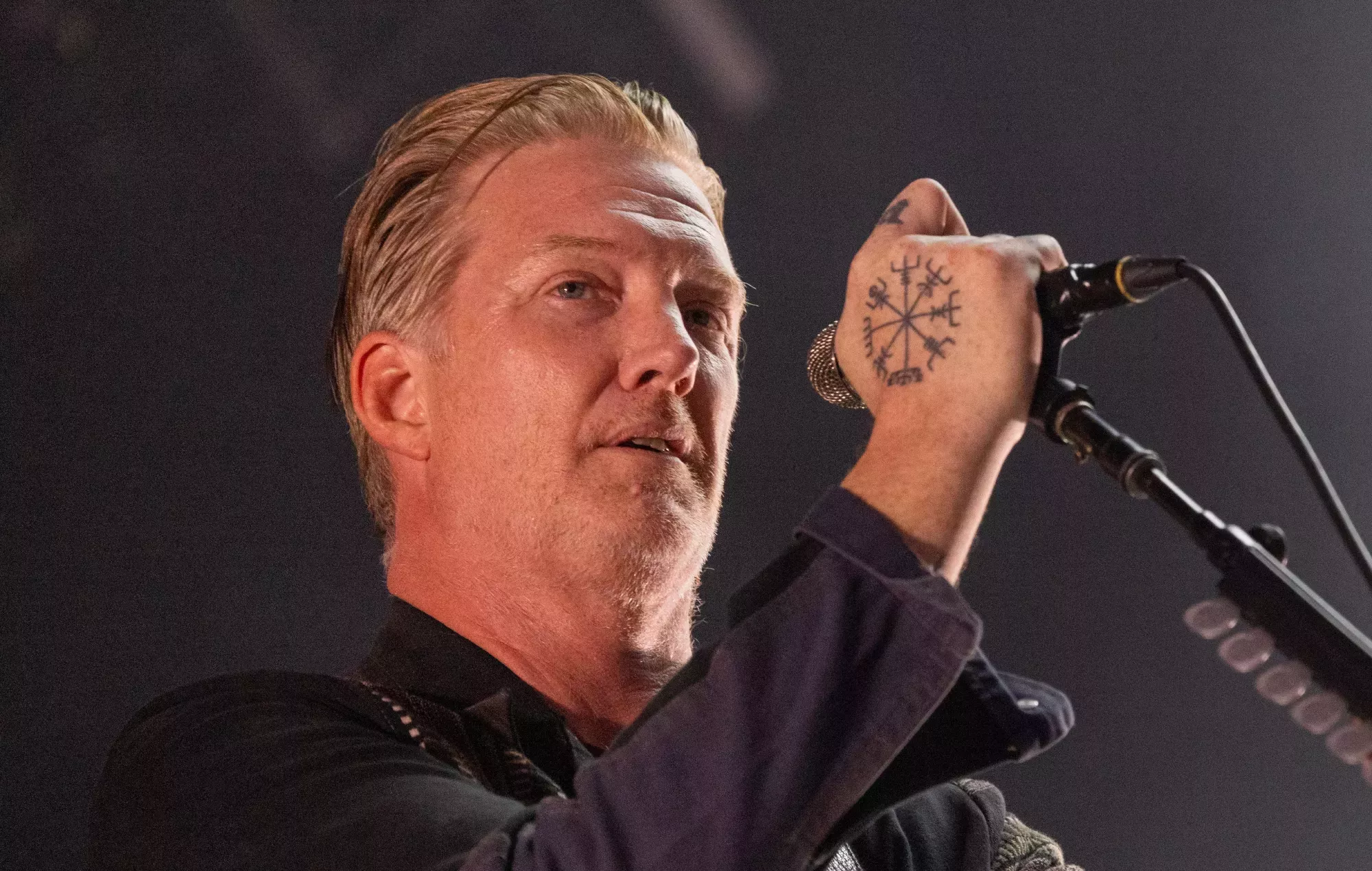 Josh Homme sobre la reunión de Them Crooked Vultures: 