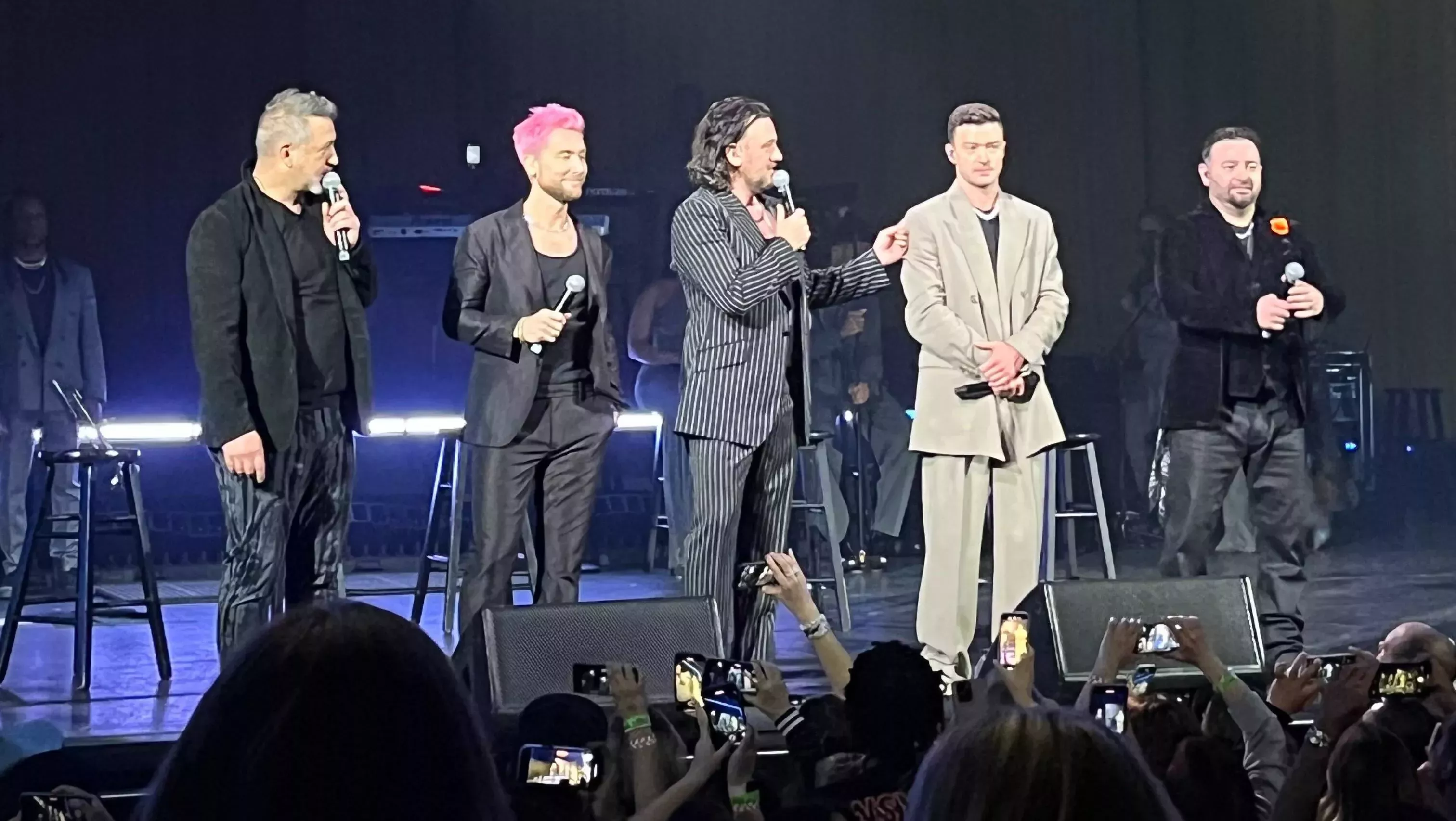 

	
		Justin Timberlake reúne a NSYNC en Los Ángeles para su primera actuación desde 2013
	
	