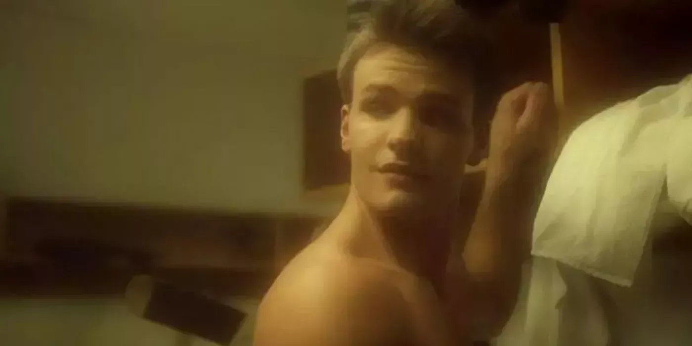 Lonnie in the locker room in Thanksgiving.