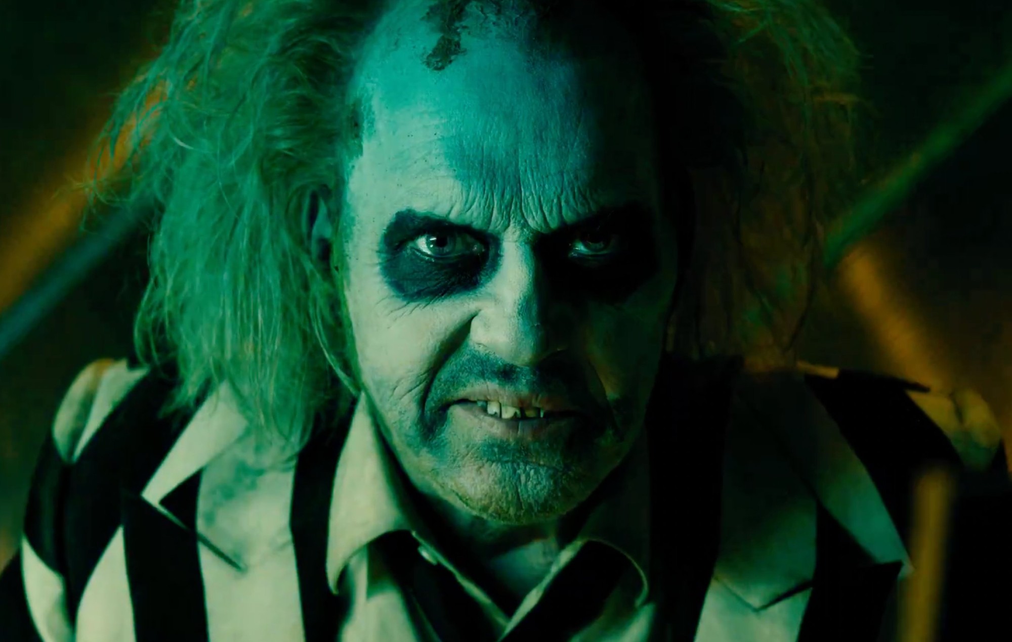 Michael Keaton regresa en el tráiler de 'Beetlejuice Beetlejuice