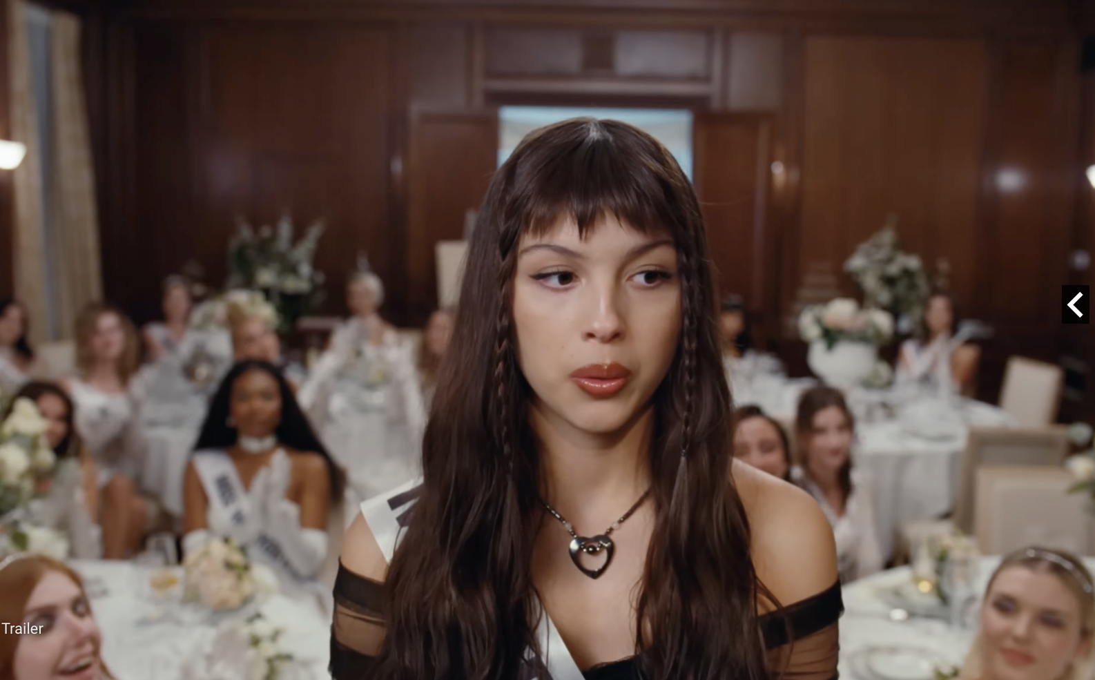 

	
		Olivia Rodrigo estrena el vídeo de "Obsessed" y el nuevo tema de "So American", mientras llega a sus fans "Guts" de lujo
	
	