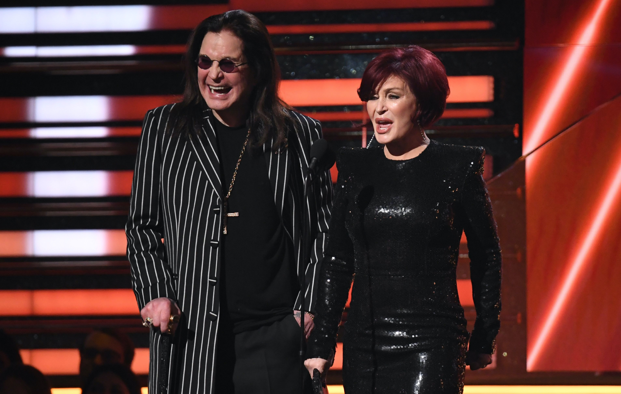 Sharon Osbourne dice que Ozzy "siempre ha sido inapropiado con las mujeres"