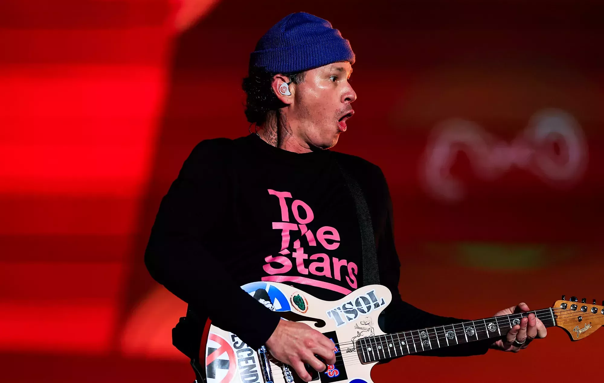 Tom DeLonge sufrió un golpe de calor durante un concierto de Blink-182 en Paraguay