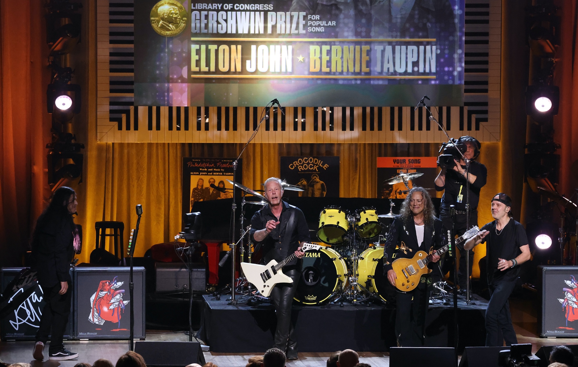 Vea a Metallica versionando a Elton John en el Premio Gershwin 2024