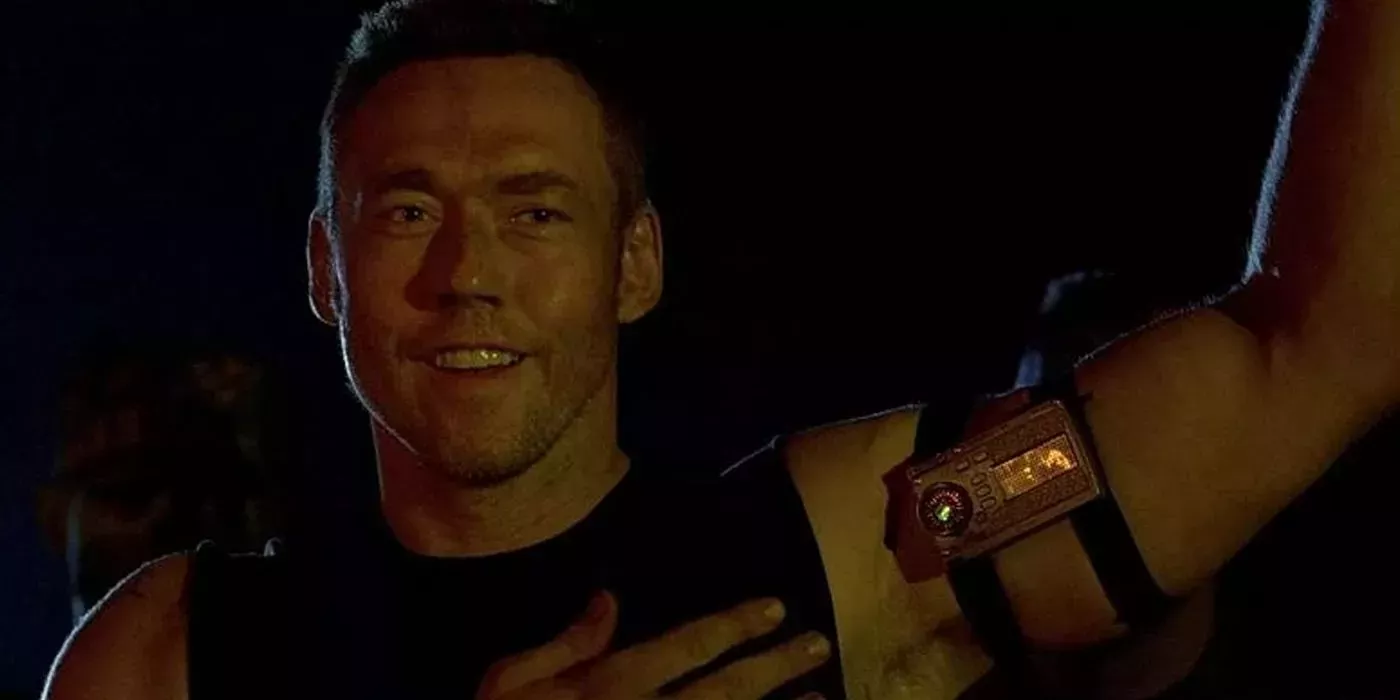 Keamy with the dead man's trigger which will blow up the freighter if he dies