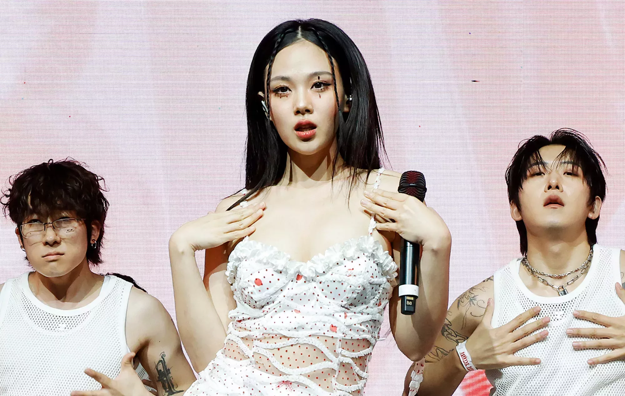 BIBI lanza su nueva canción 