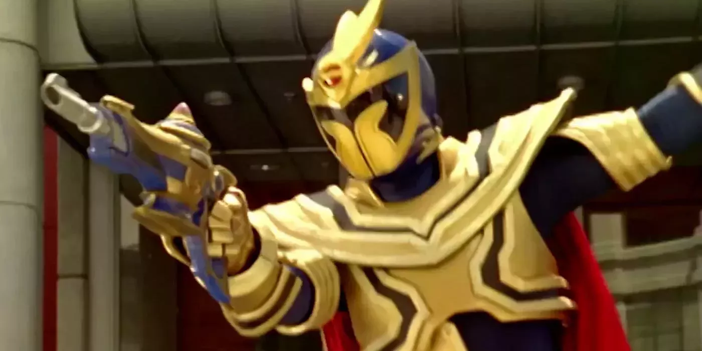 power rangers mystic force's daggeron in his solaris knight armor wielding his Laser Lamp