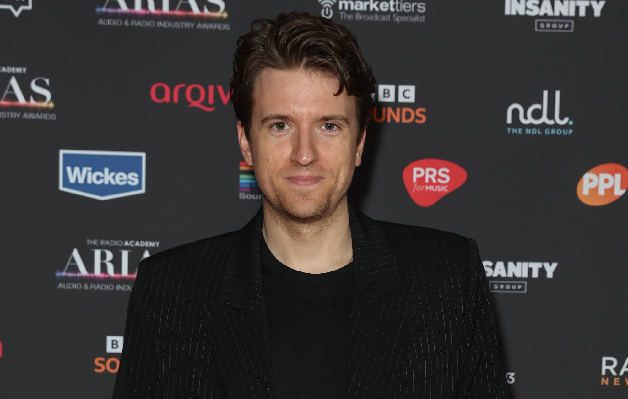 Greg James se disculpa por su comentario "capacitista" sobre un personaje clásico de Roald Dahl con un "repugnante" ojo de cristal