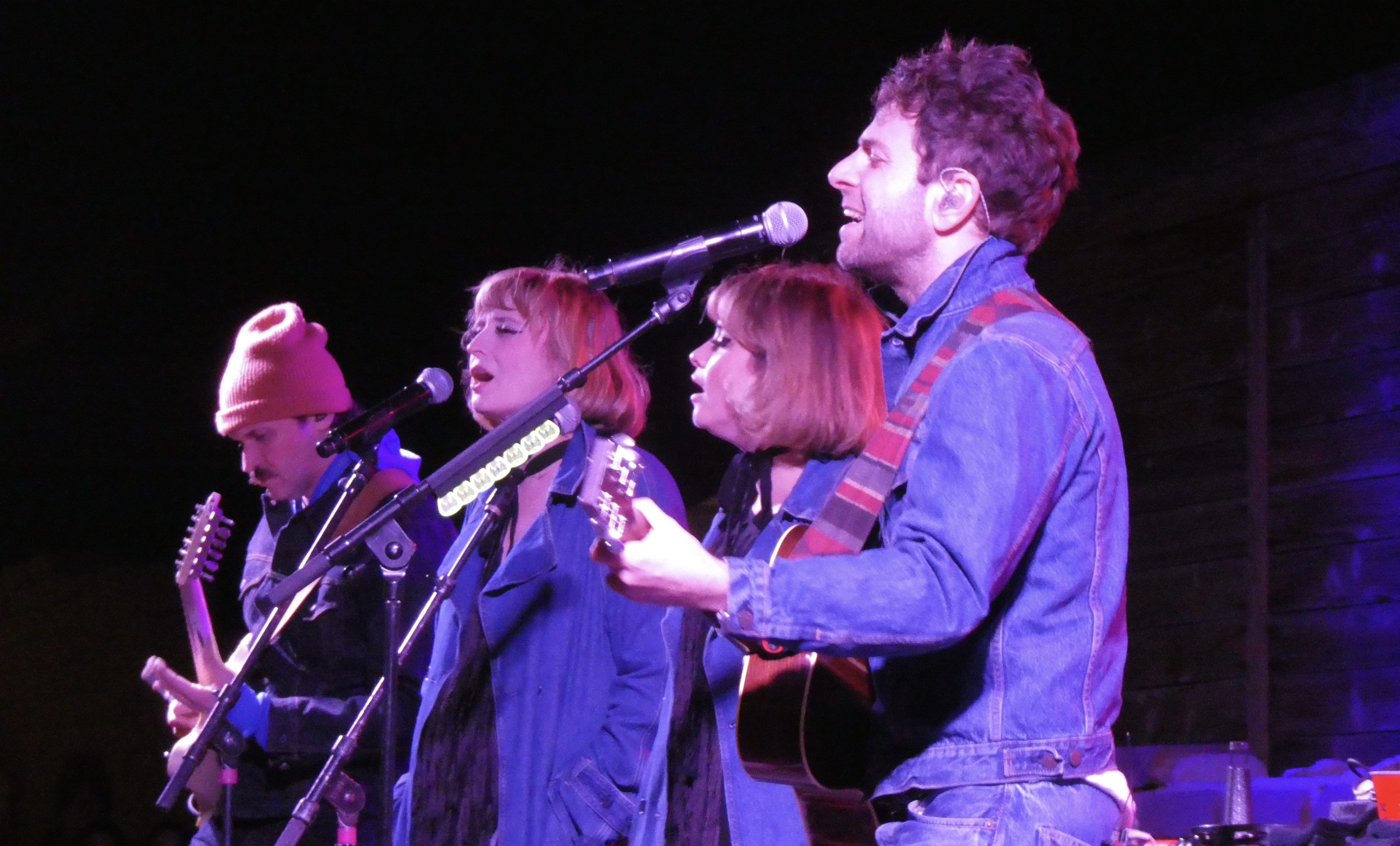 

	
		Los conciertos conjuntos de Dawes y Lucius vuelven a poner el listón de lo que puede ser una gira colaborativa: crítica del concierto
	
	