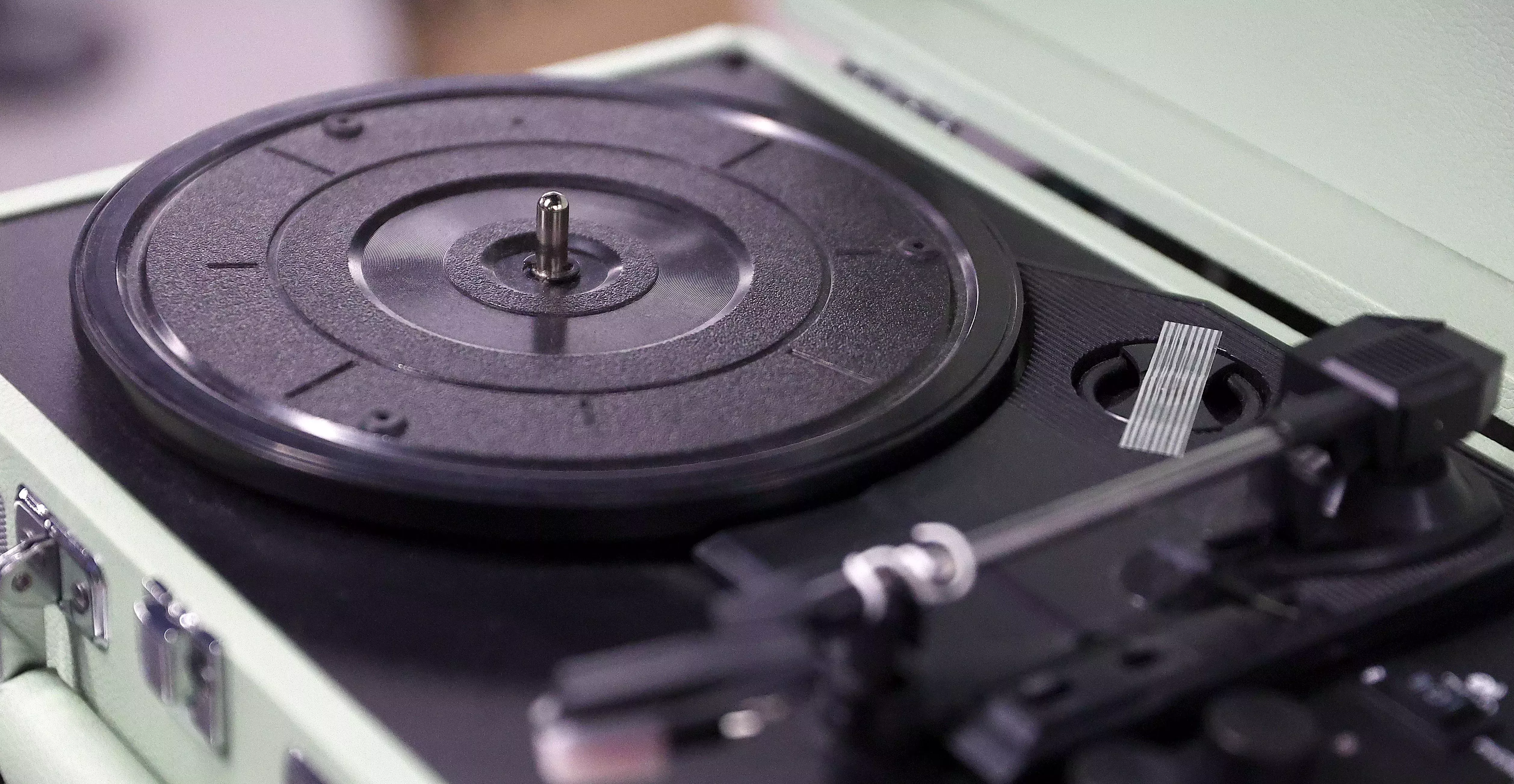 

	
		Los más buscados del Record Store Day 2024: Olivia Rodrigo & Noah Kahan, Talking Heads, Laufey, Pearl Jam, Ateez, David Bowie, Beatles, Wilco y más
	
	