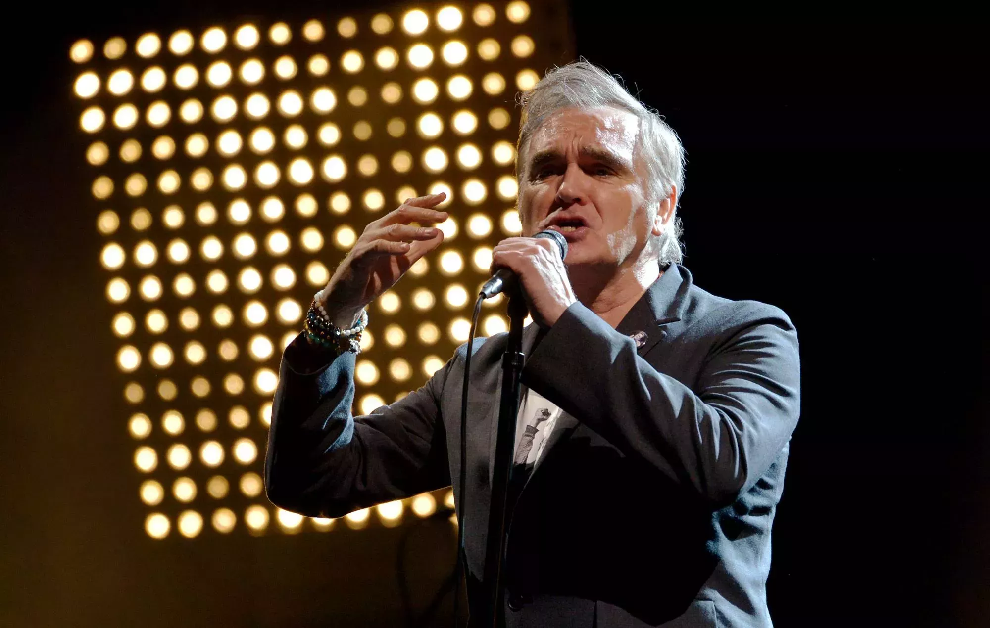 Morrissey anuncia la reedición de su álbum en directo y anuncia 