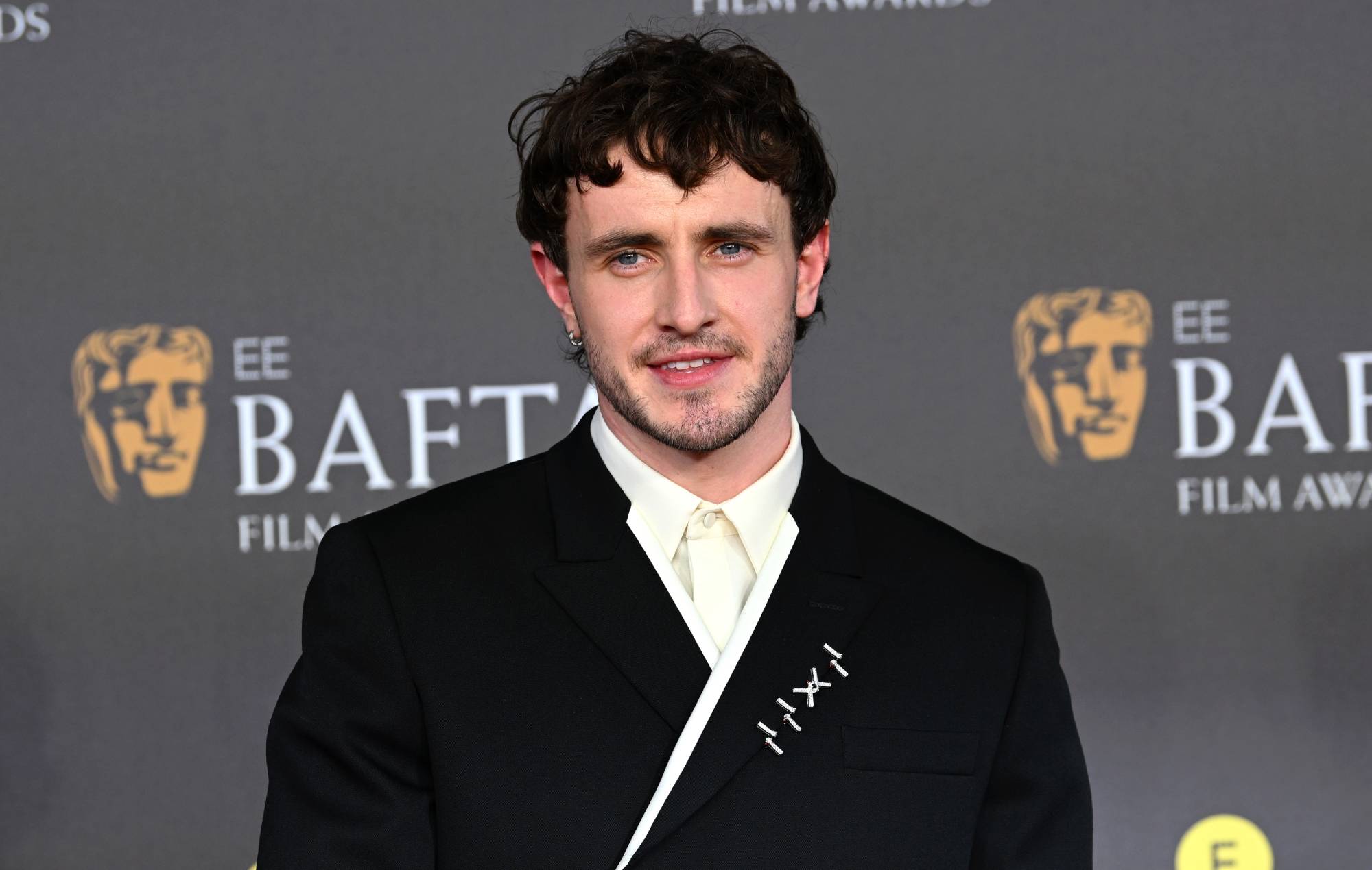 Paul Mescal lucha contra un rinoceronte en "Gladiator II