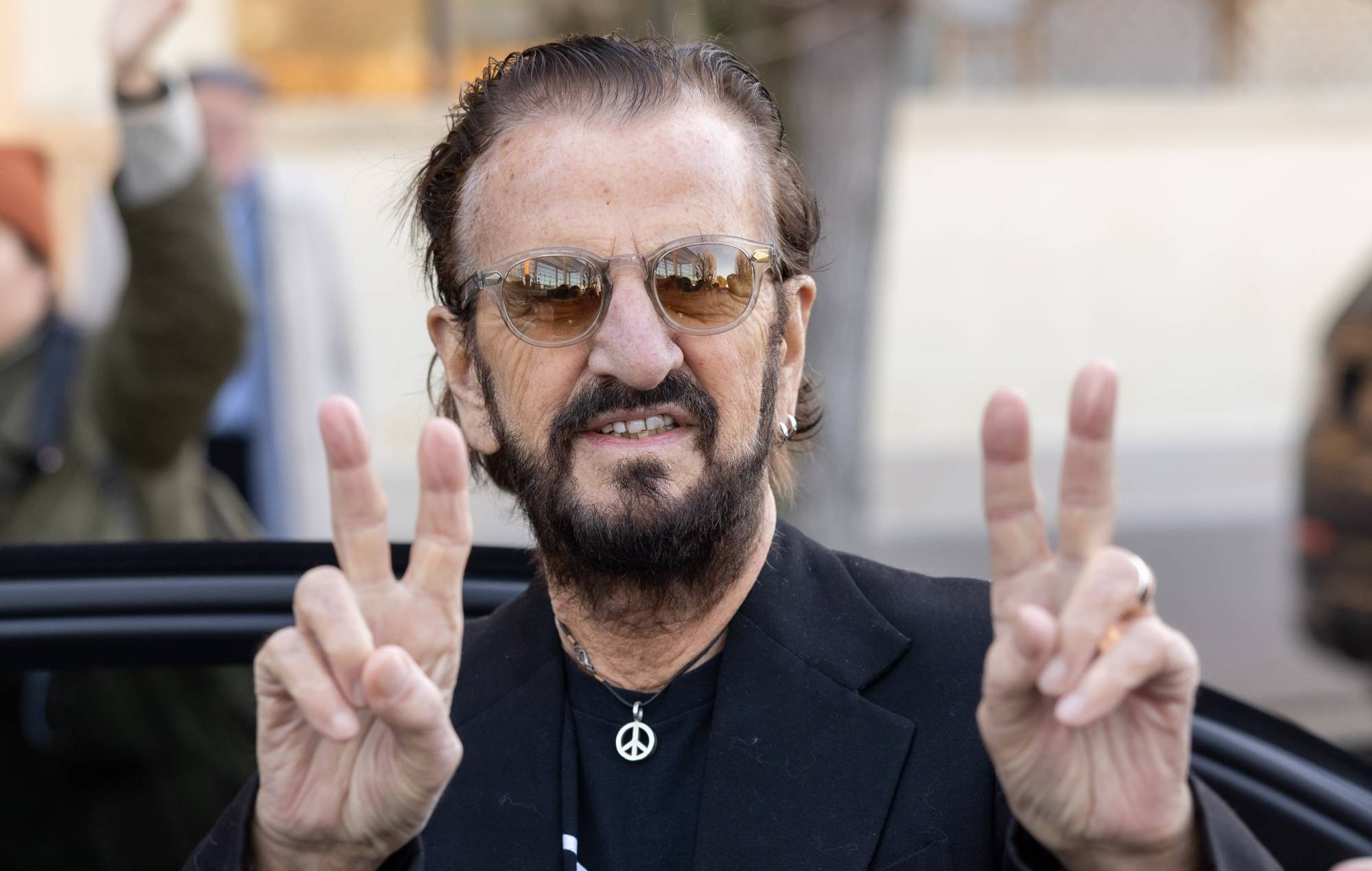 Ringo Starr dice que "no hay mucha alegría" en el documental 'Let It Be' de The Beatles antes de su reedición