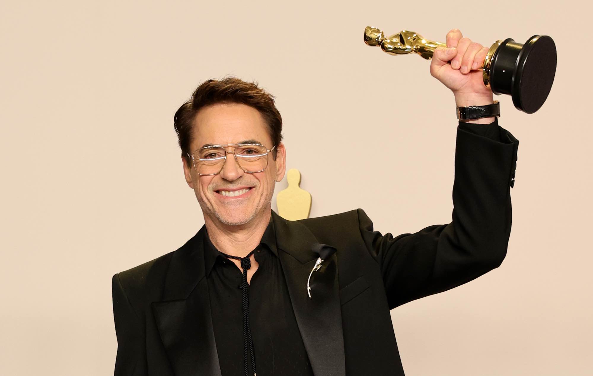 Robert Downey Jr. dice que "encantado" volvería a interpretar a Iron Man
