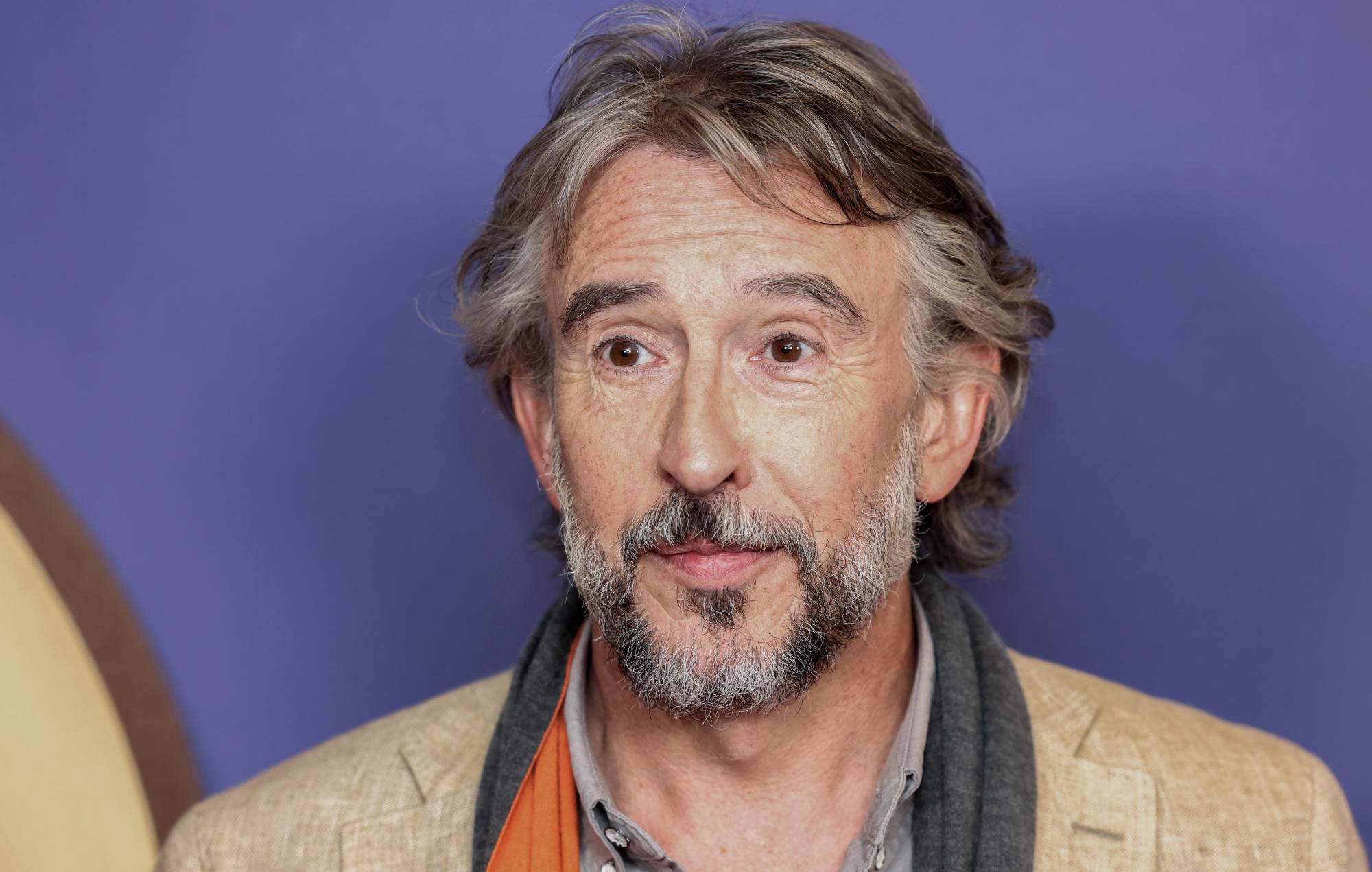 Steve Coogan aparece en el tráiler de 'Joker 2' y los fans están muy sorprendidos
