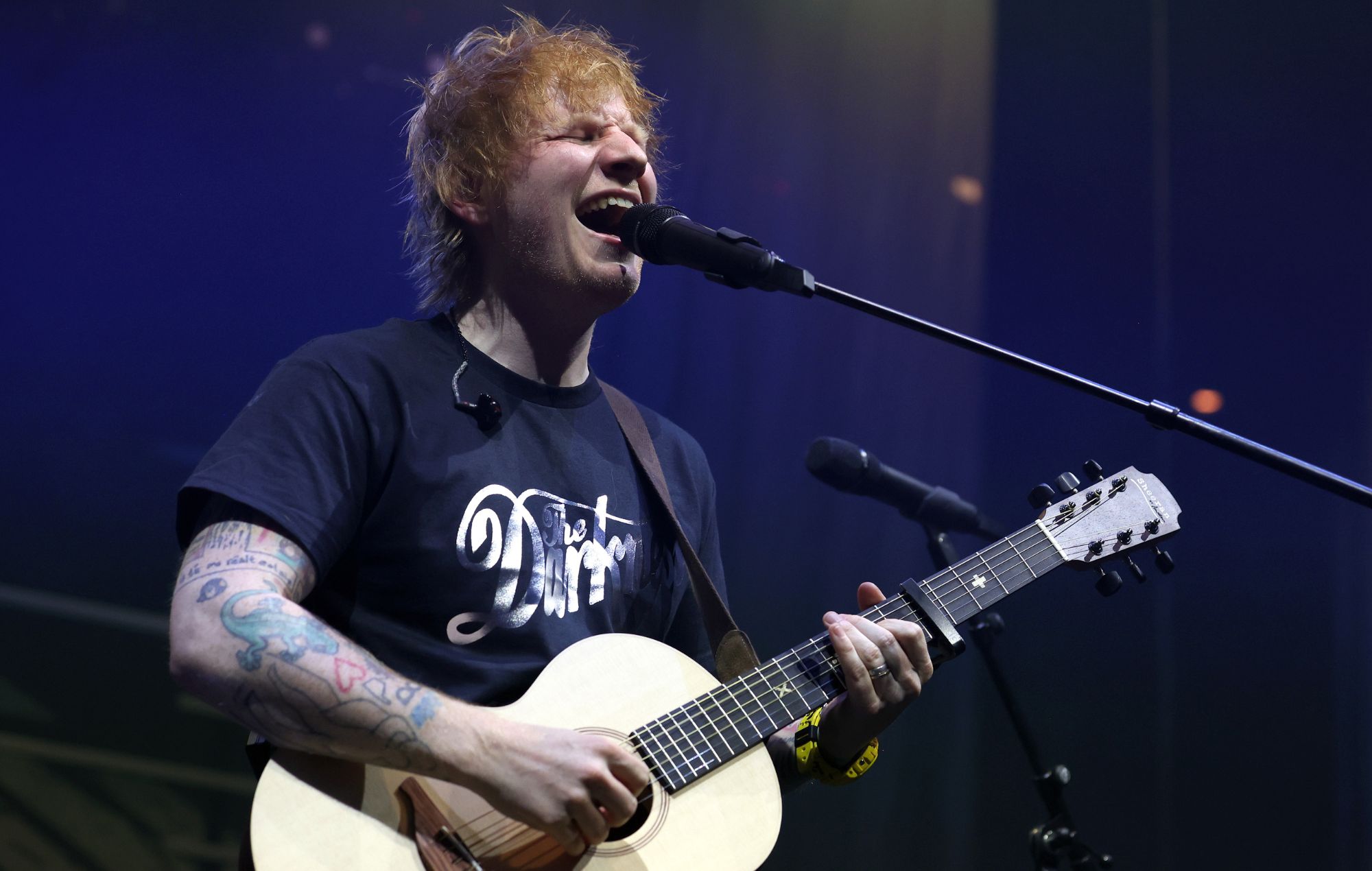 Ed Sheeran estrena sus canciones favoritas y toca rarezas en el concierto del 10º aniversario de 'X' en Nueva York