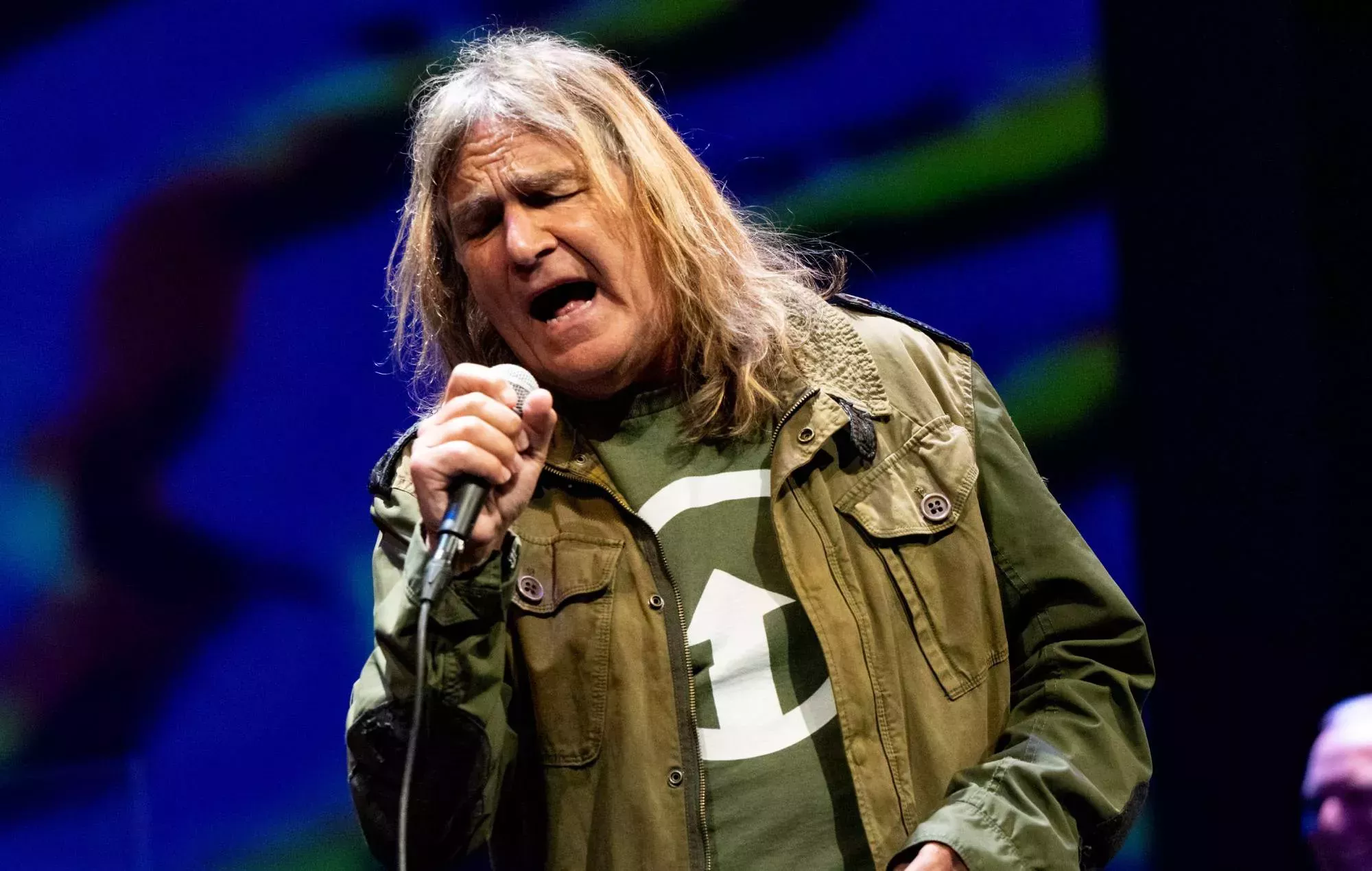 El cáncer de Mike Peters, de The Alarm, reaparece y el grupo cancela fechas de su gira: 