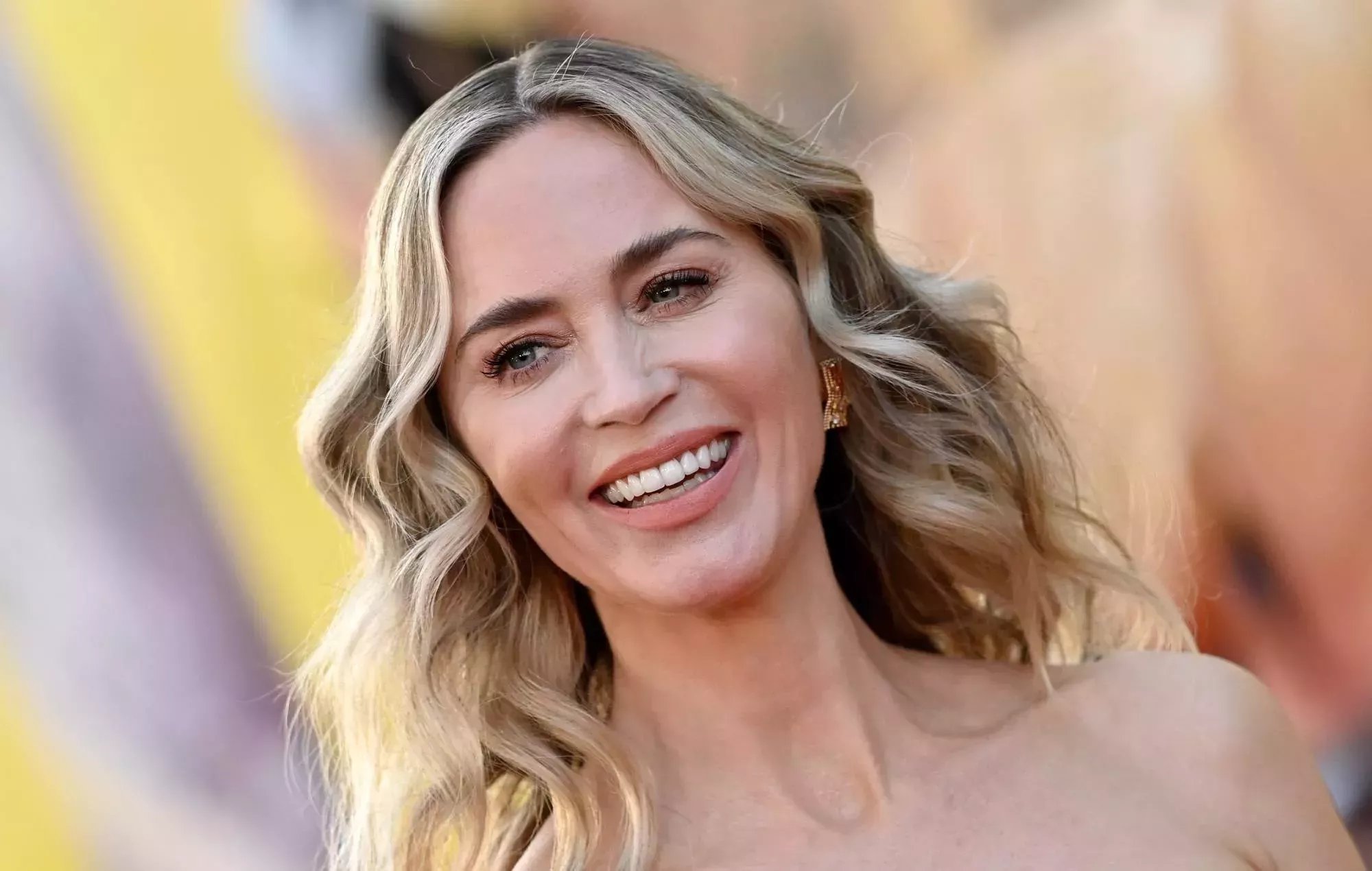 Emily Blunt dice que besar a algunos de sus compañeros de reparto le dio ganas de vomitar