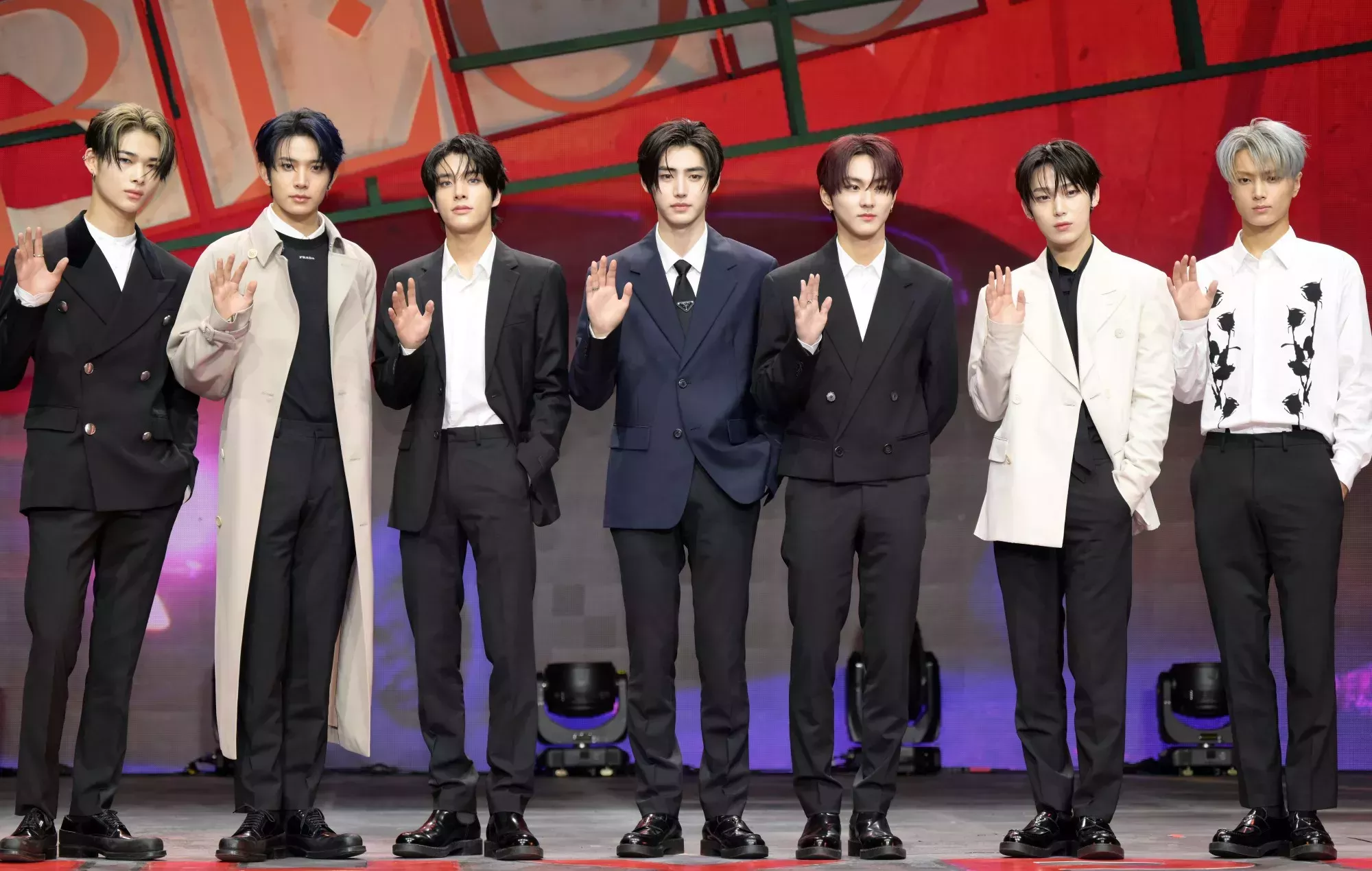 La productora de Reese Witherspoon prepara un documental sobre ENHYPEN