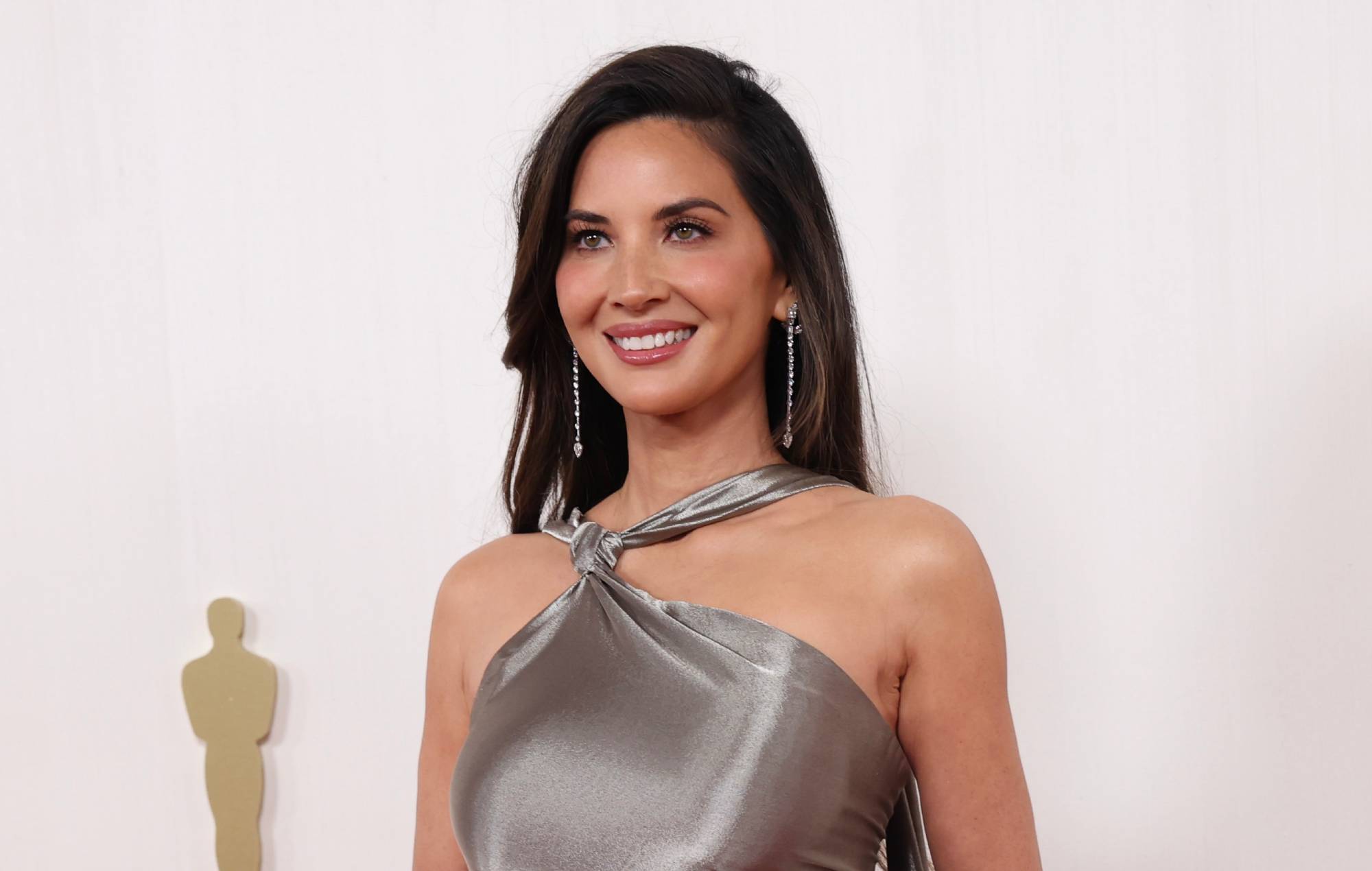 Olivia Munn dice que un médico le salvó la vida con un tratamiento "agresivo" contra el cáncer