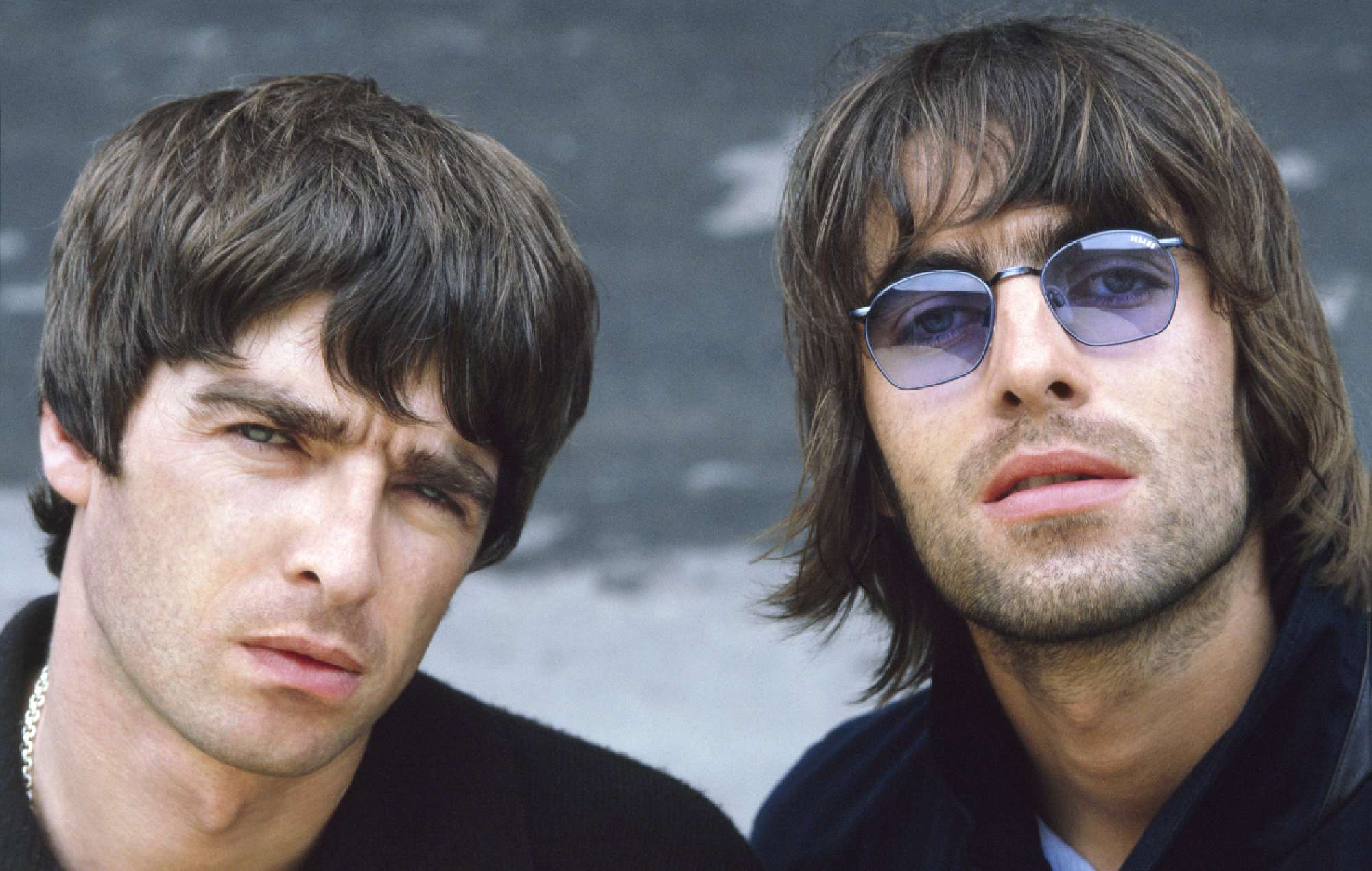 ¿Reunión o reedición? Los fans se emocionan con el nuevo teaser de Oasis