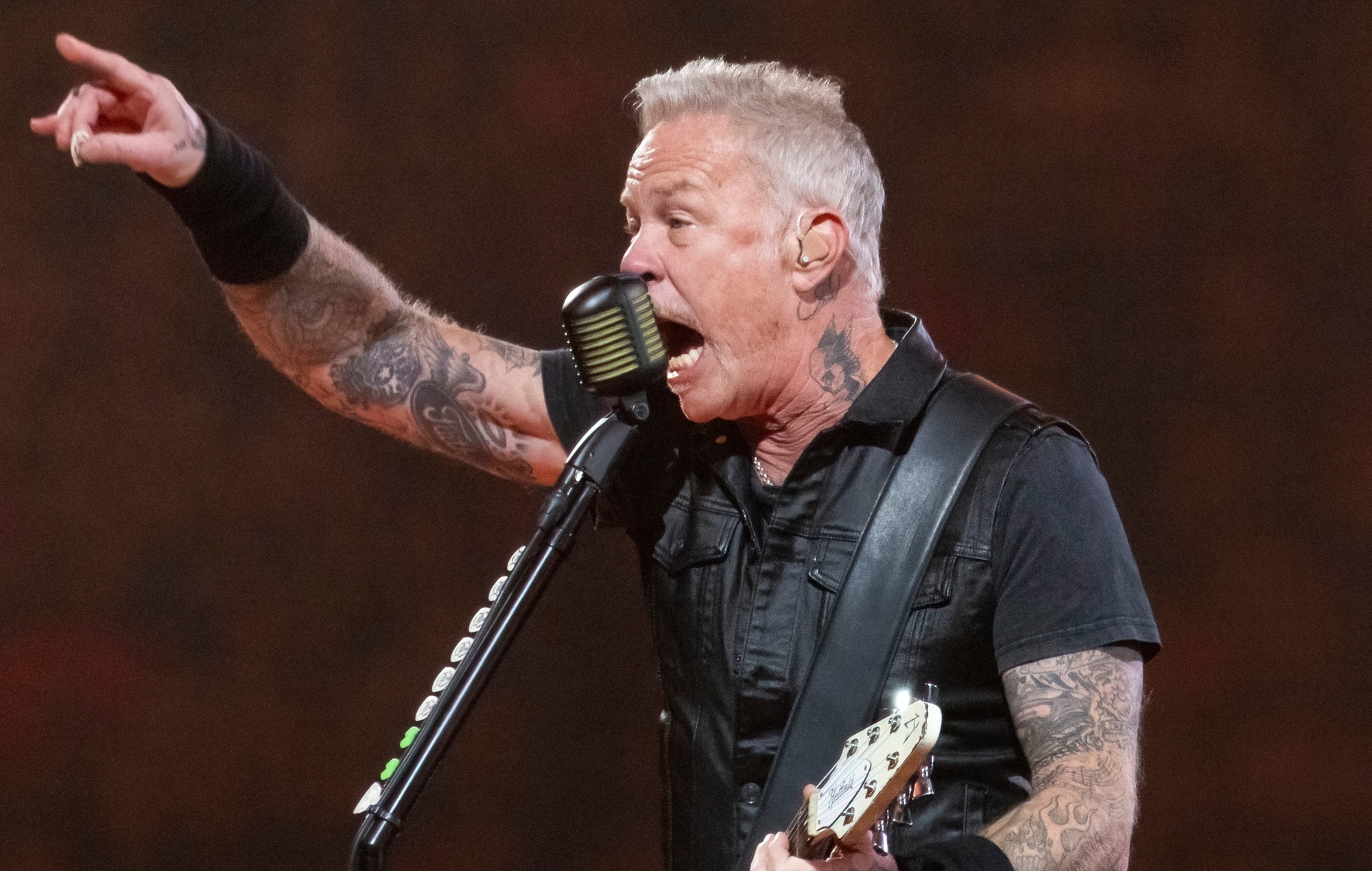 Ride The Lightning: Vea el épico momento en que una tormenta eléctrica mejora el directo de Metallica