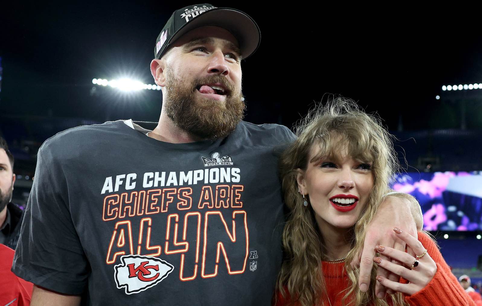 Travis Kelce, novio de Taylor Swift y estrella de la NFL, participa en una serie de terror de Ryan Murphy