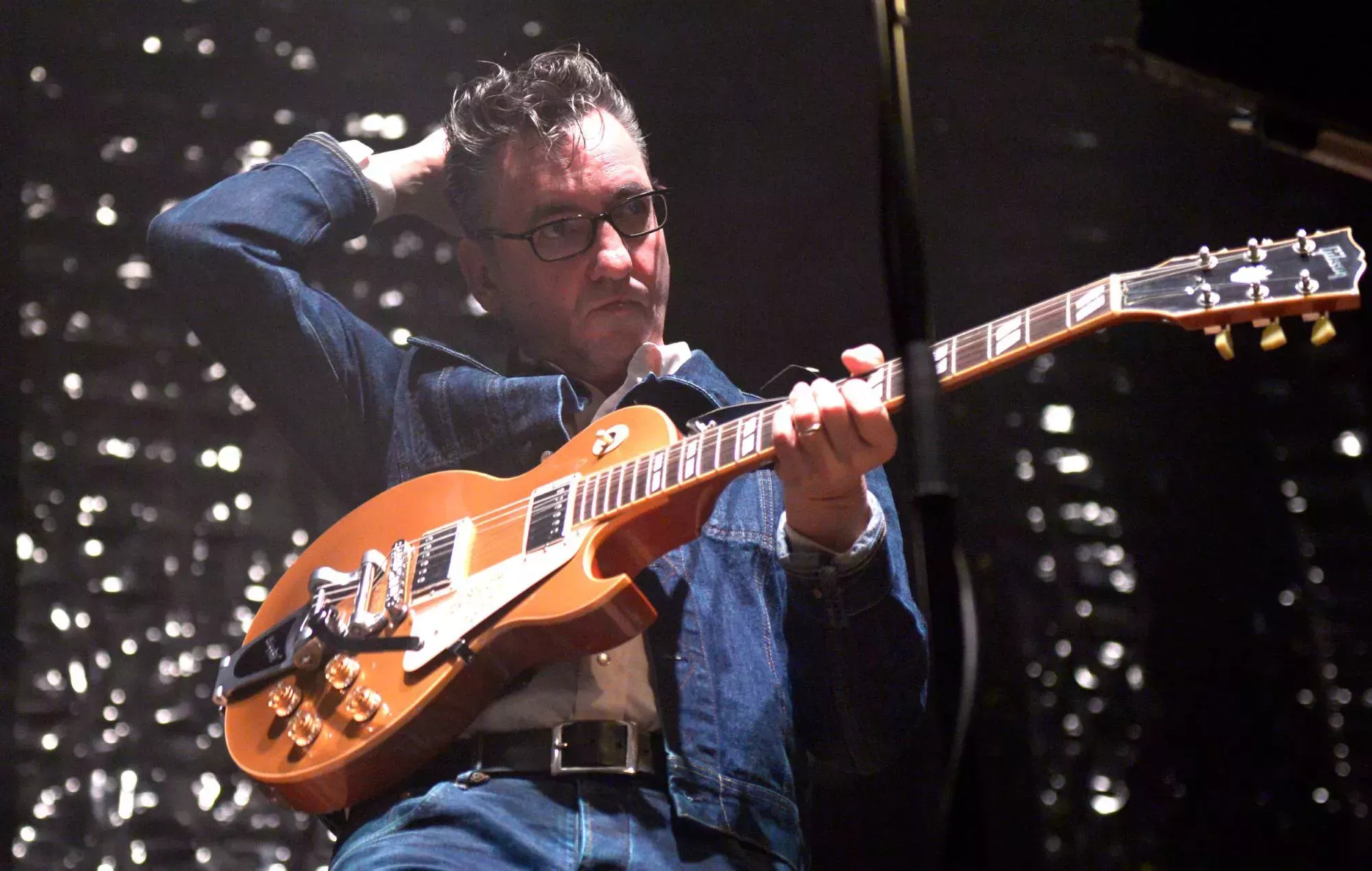 Richard Hawley arremete contra Rishi Sunak en una diatriba en Londres