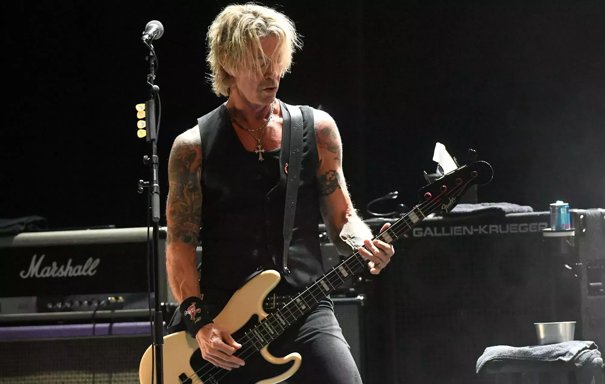 A Duff McKagan, de Guns N' Roses, no le molesta el arte de la IA: 