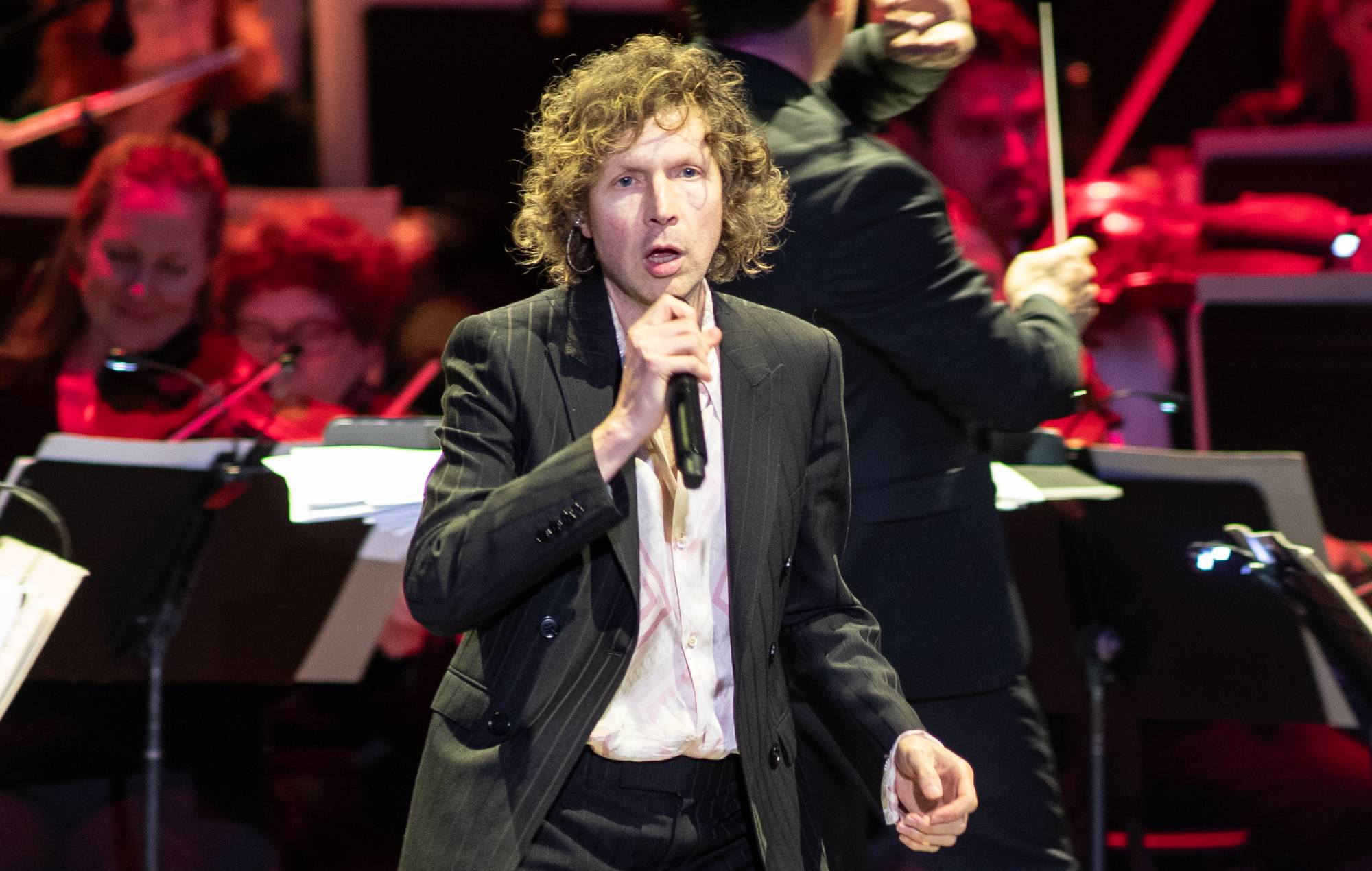 Beck versiona "Maggie's Farm" de Bob Dylan en una actuación sorpresa en el Newport Folk Festival