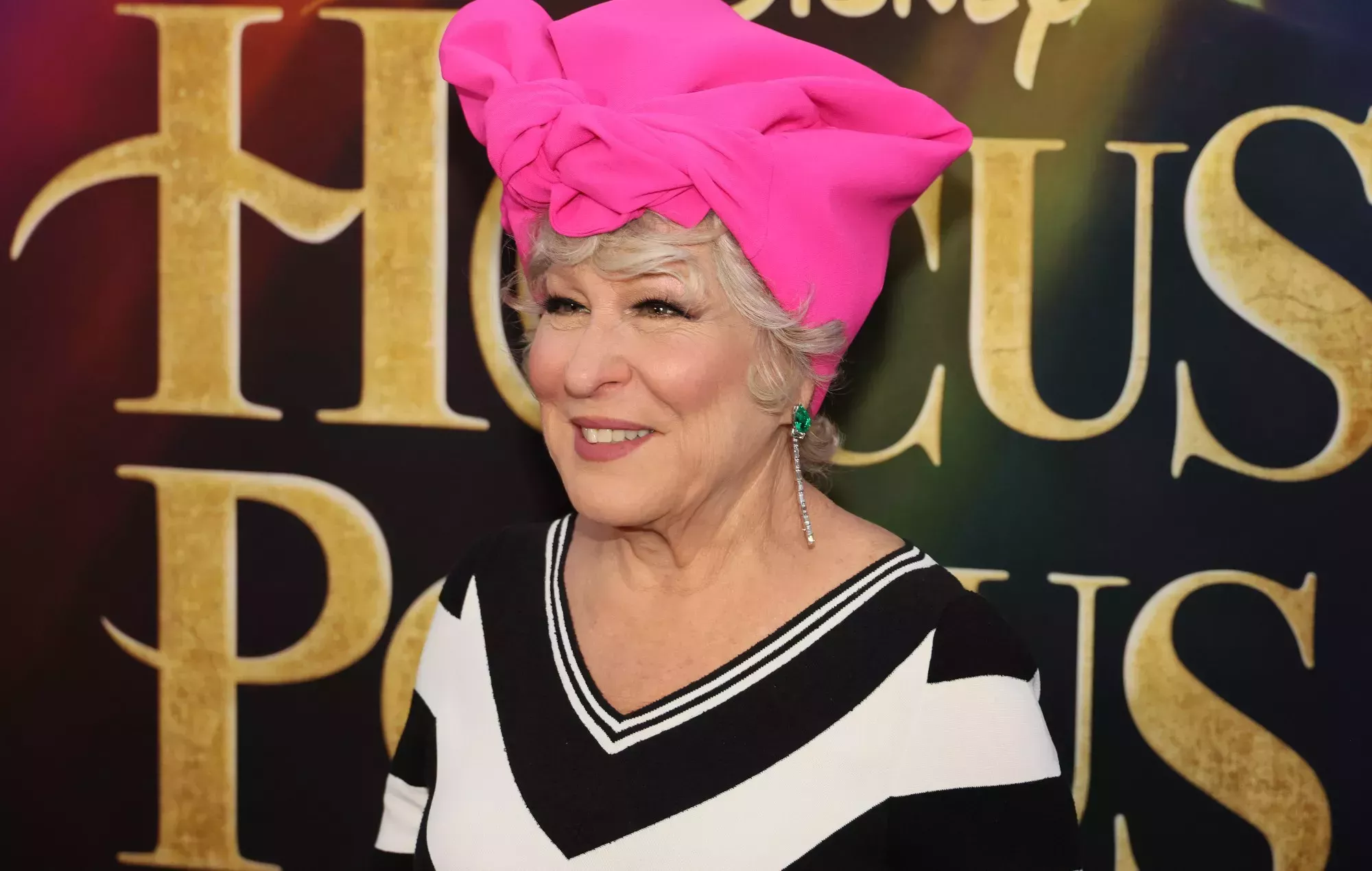 Bette Midler insta a Disney a acelerar 