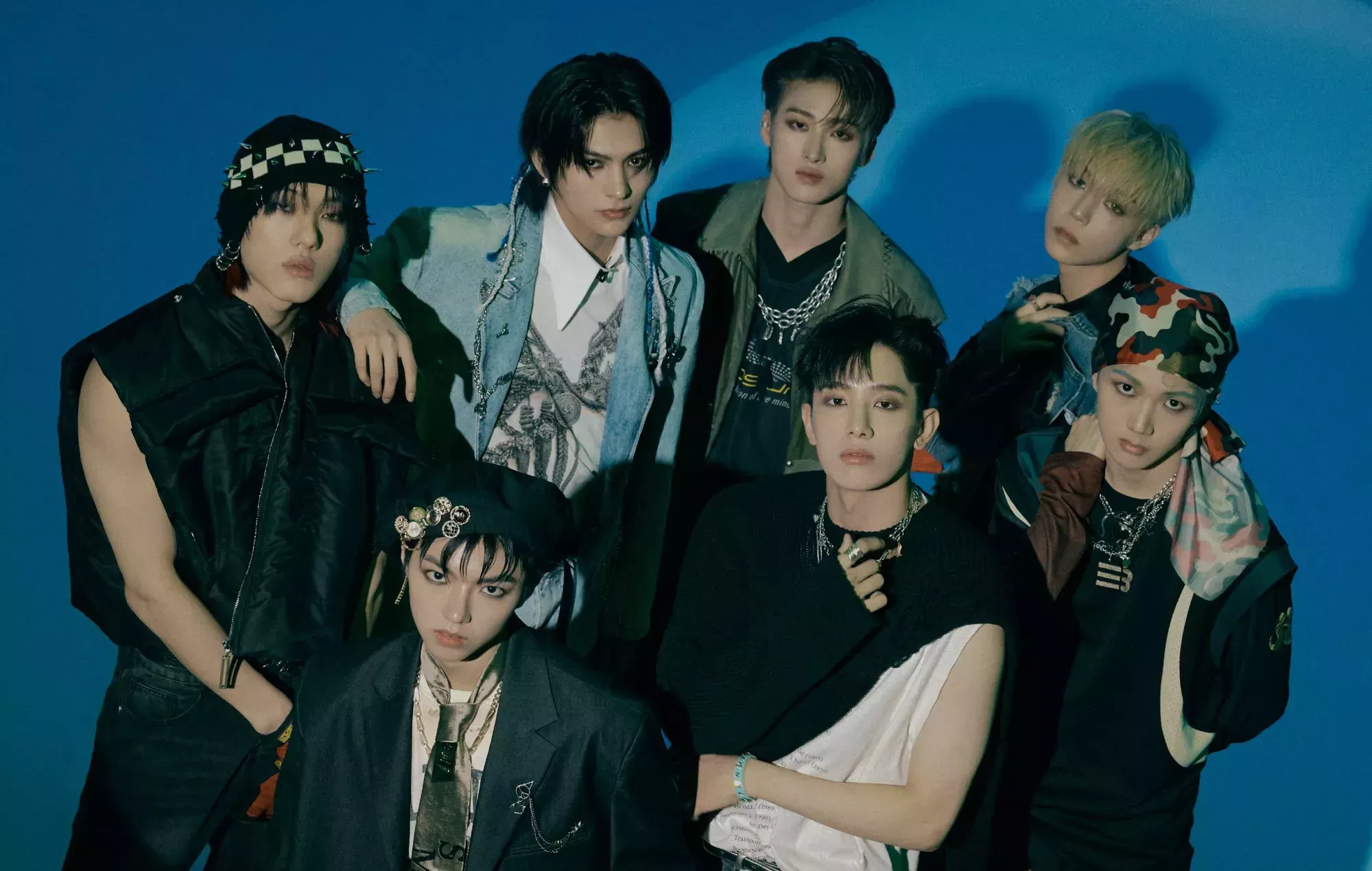 La banda de K-pop ALL(H)OURS regresa con el impactante videoclip de