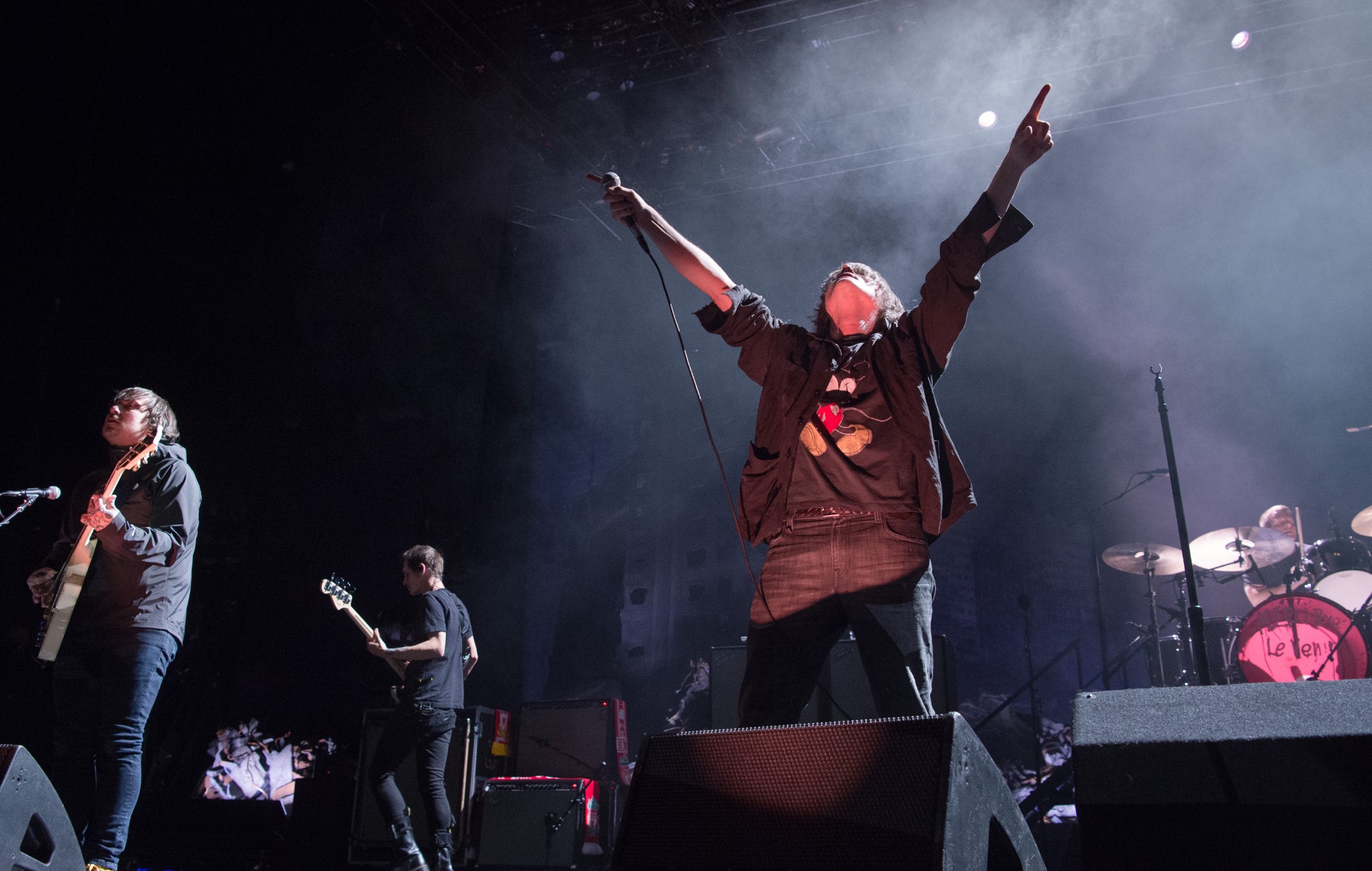 Las esperanzas de reunión se desvanecen al confirmar My Chemical Romance que su Facebook fue hackeado: "¡No creas todo lo que lees!"