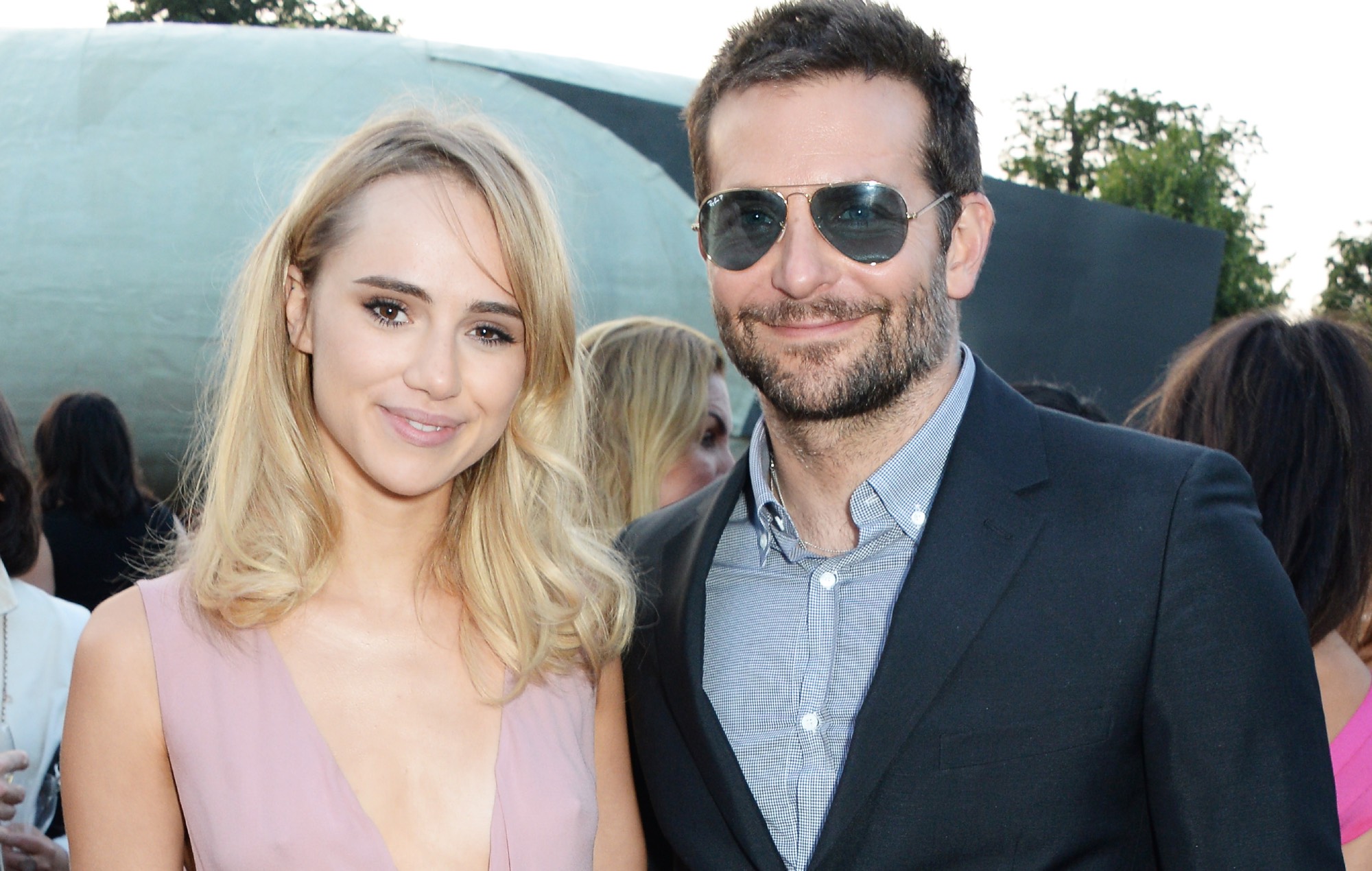 Suki Waterhouse habla de la ruptura de Bradley Cooper y de su "aislamiento y desorientación