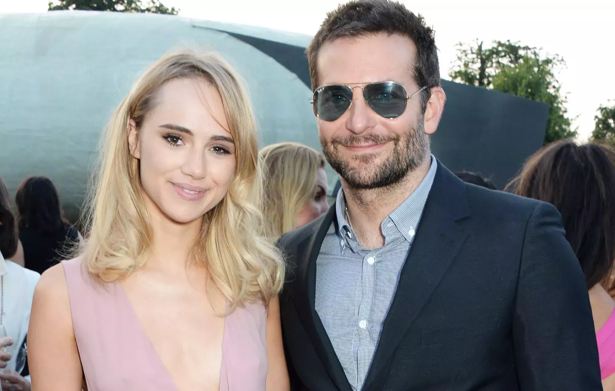 Suki Waterhouse habla de la ruptura de Bradley Cooper y de su 