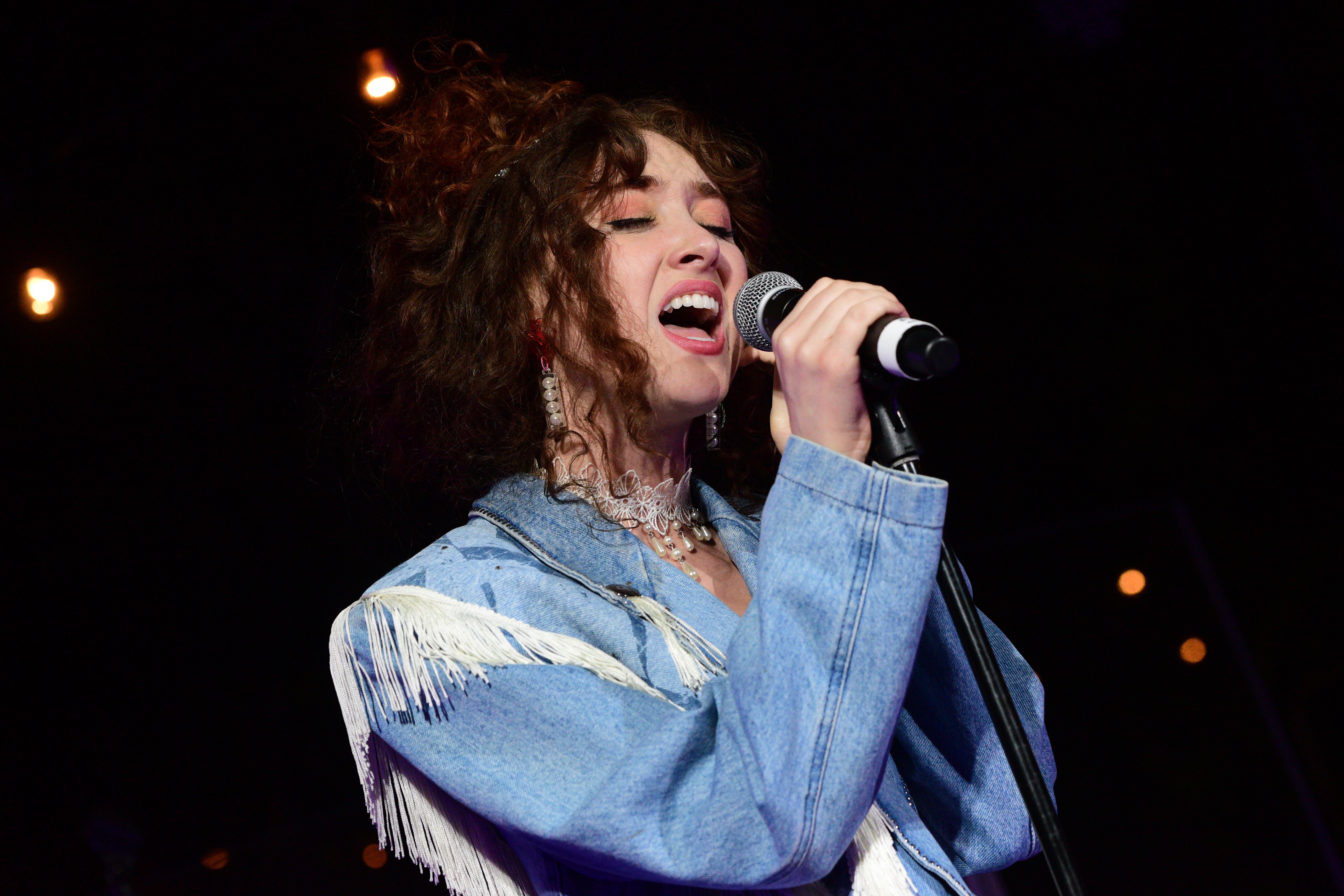 

	
		Chappell Roan arremete contra los acosadores y los fans con derecho a roce por acoso: "Tengo derecho a decir no a comportamientos espeluznantes
	
	