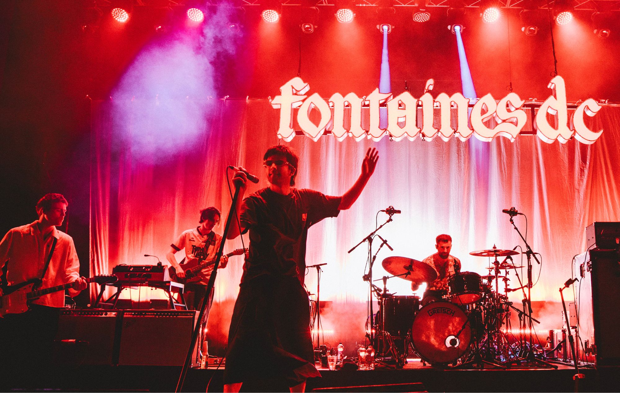 Fontaines D.C. estrena su nueva canción "Death Kink", agresiva y enloquecida 