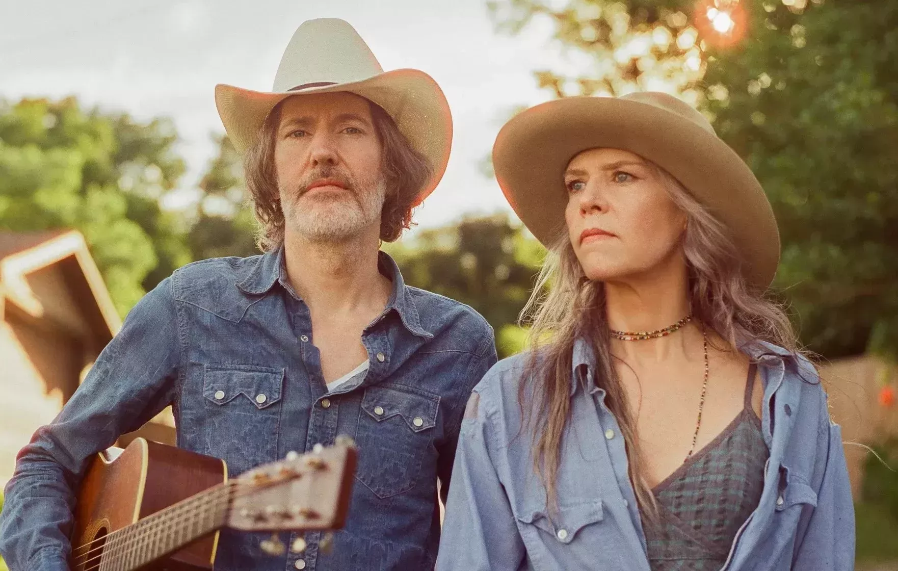 

	
		Gillian Welch y David Rawlings hablan del tornado que azotó su estudio, de cómo el bloqueo afectó a su nuevo álbum, 