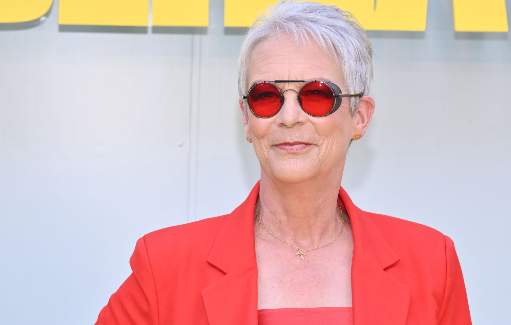 Jamie Lee Curtis pide que el equipo lleve etiquetas con su nombre en el plató