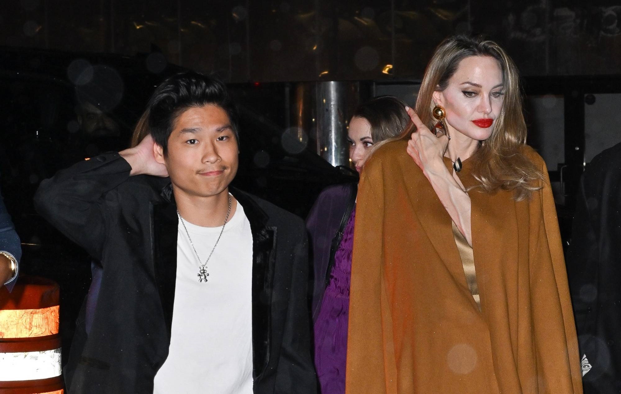 Pax Jolie-Pitt al día: Testigo revela más detalles del accidente de e-bike