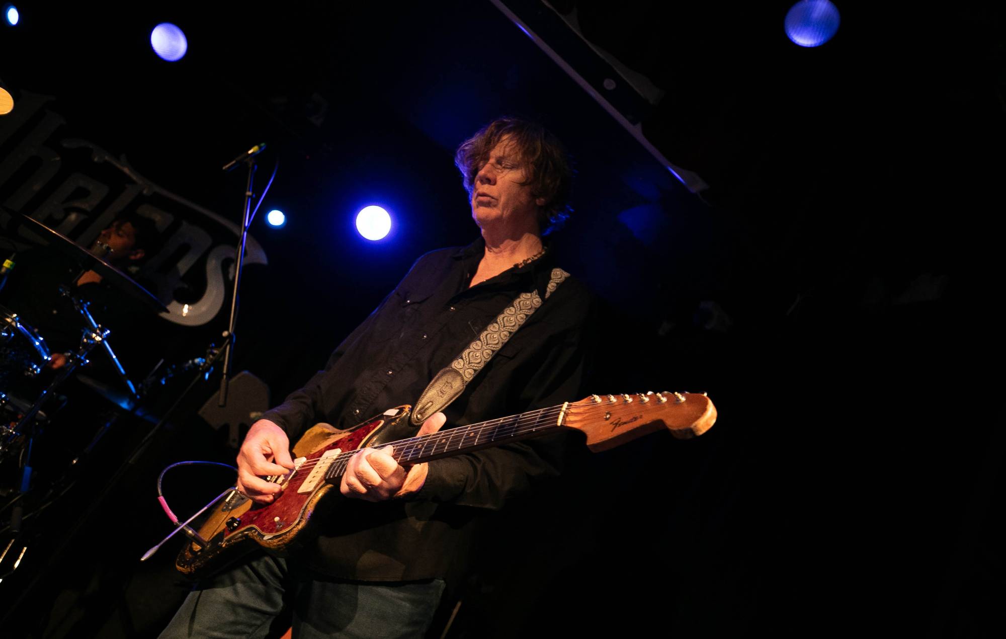 Thurston Moore comparte su cautivadoramente trágica nueva canción "The Diver".