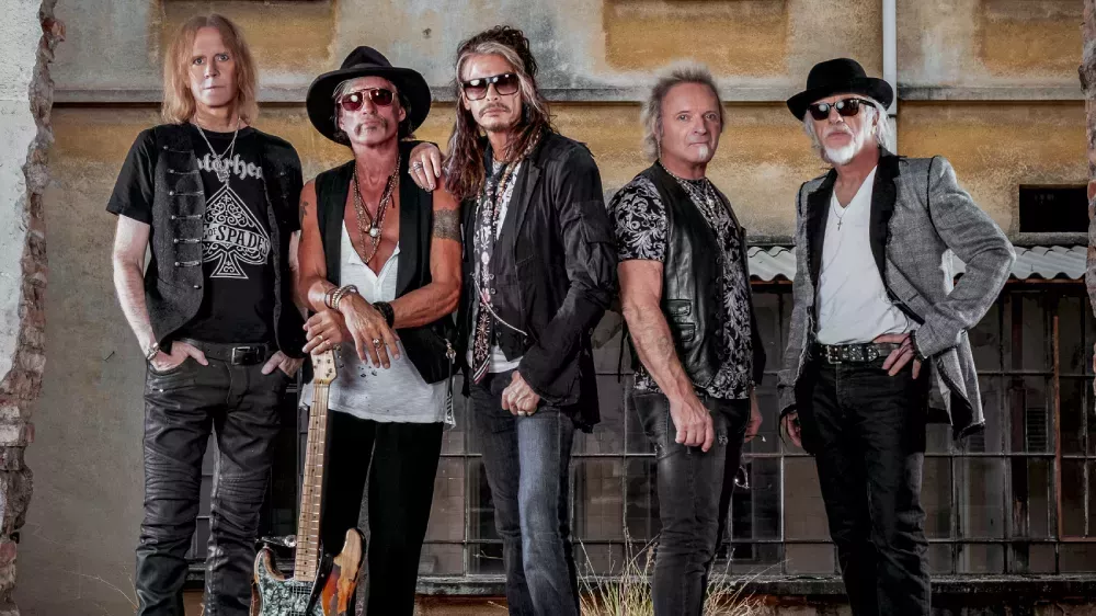 

	
		Tom Hamilton de Aerosmith dice que cree que 