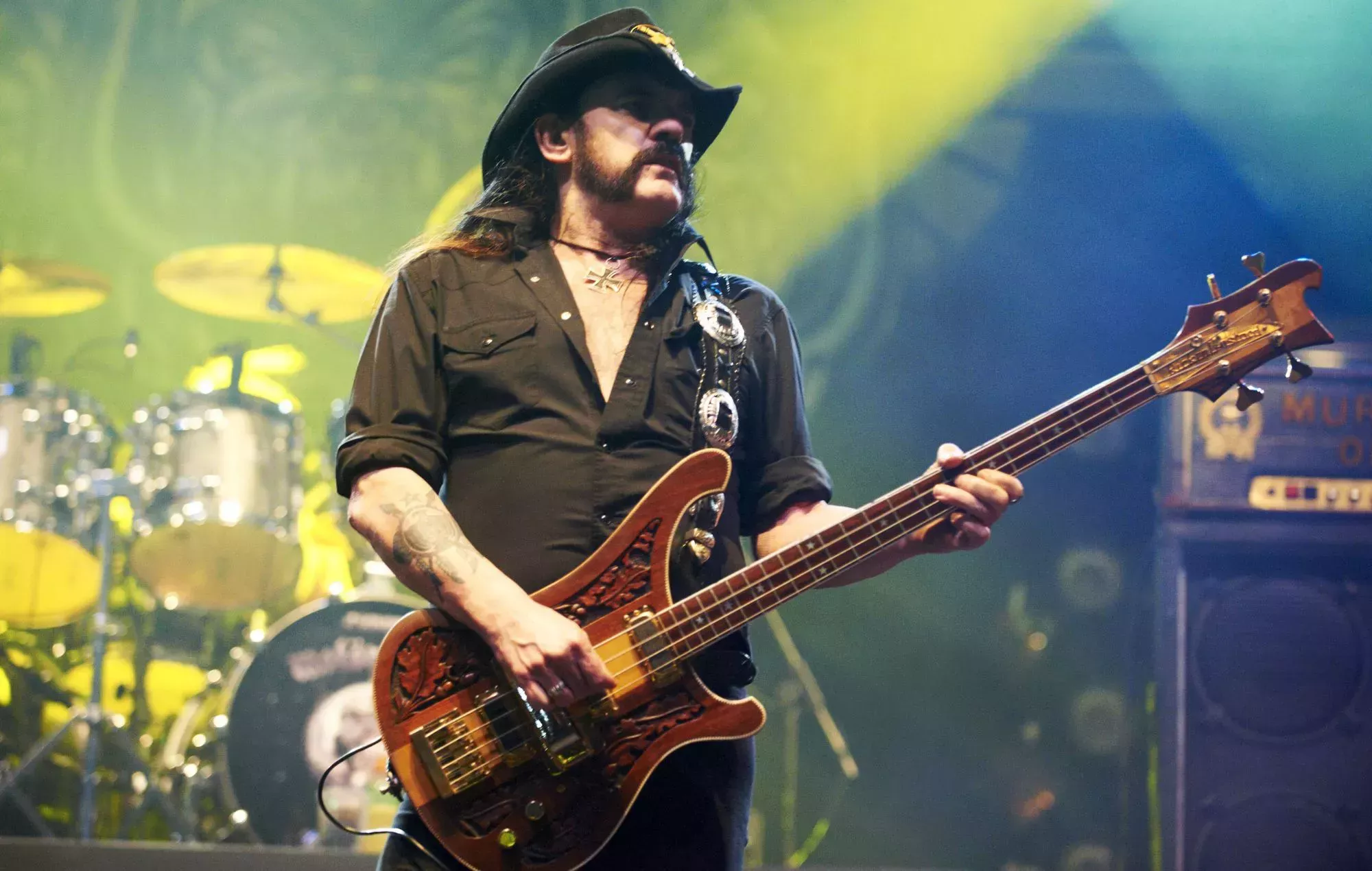 Un convoy de 55 Harley Davidson escolta el busto con las cenizas de Lemmy hasta Nottingham Rock City