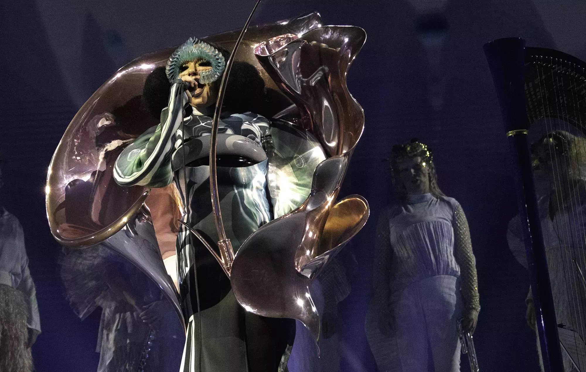 Björk presenta su nuevo concierto, 